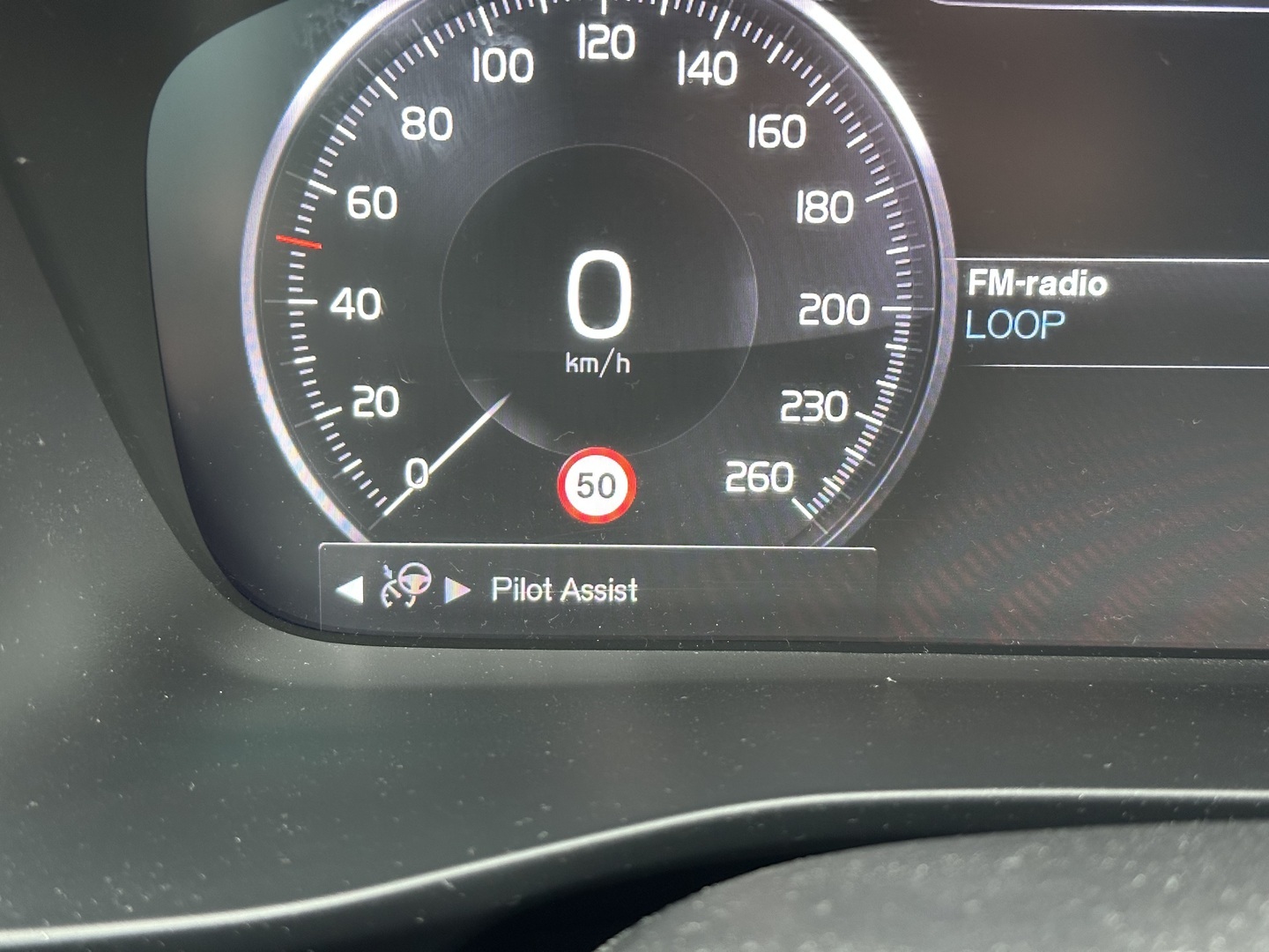 VOLVO XC40 2020