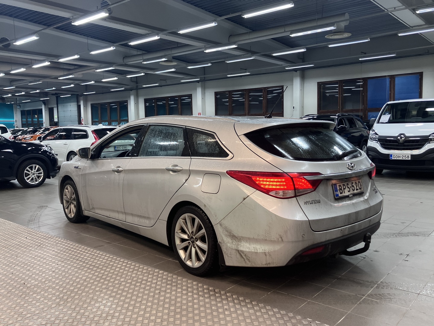 HYUNDAI i40 2012