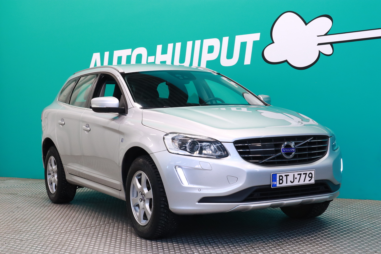VOLVO XC60 2015