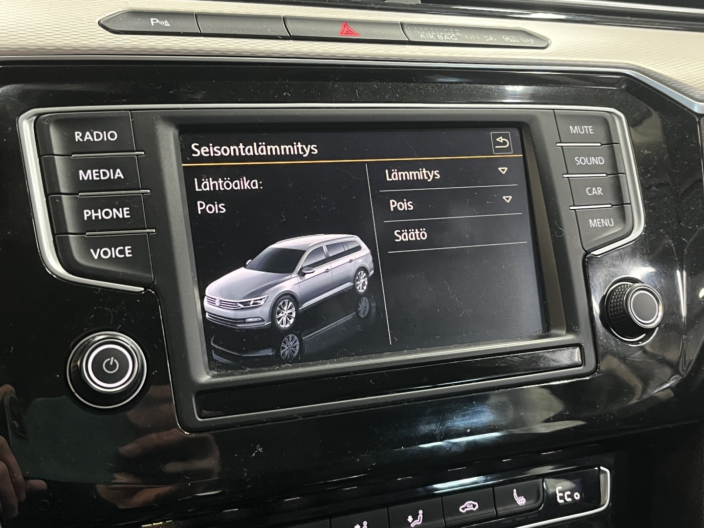 VOLKSWAGEN Passat 2016