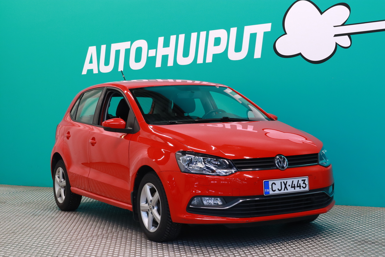 VOLKSWAGEN Polo 2015