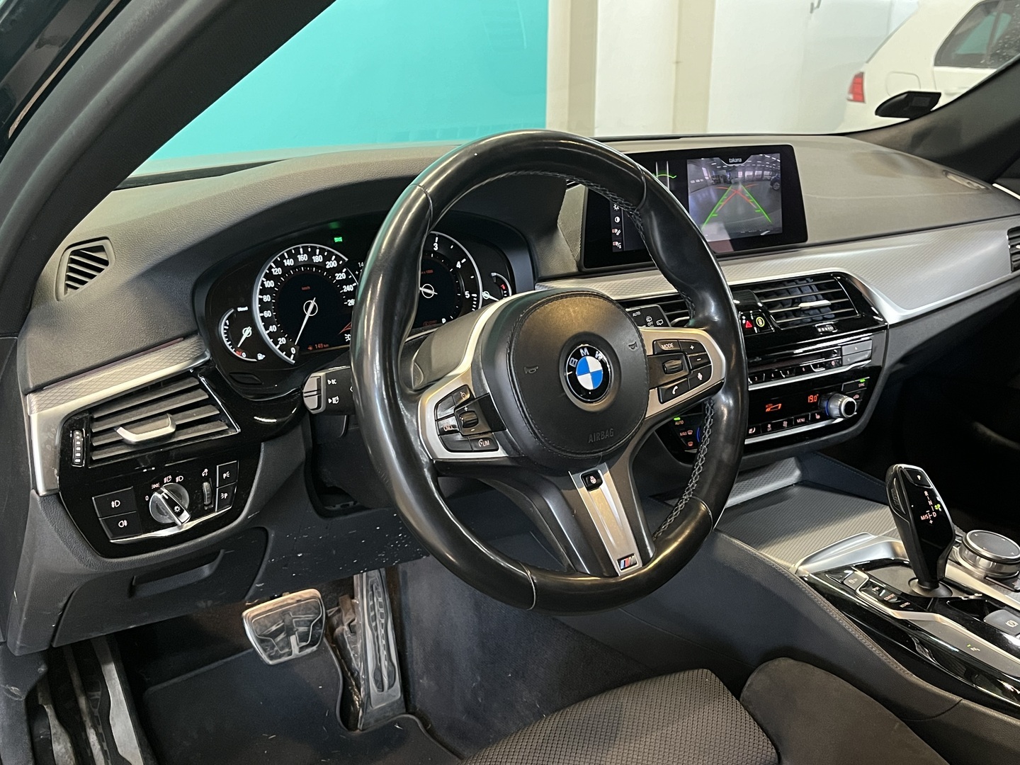 BMW 520 2019