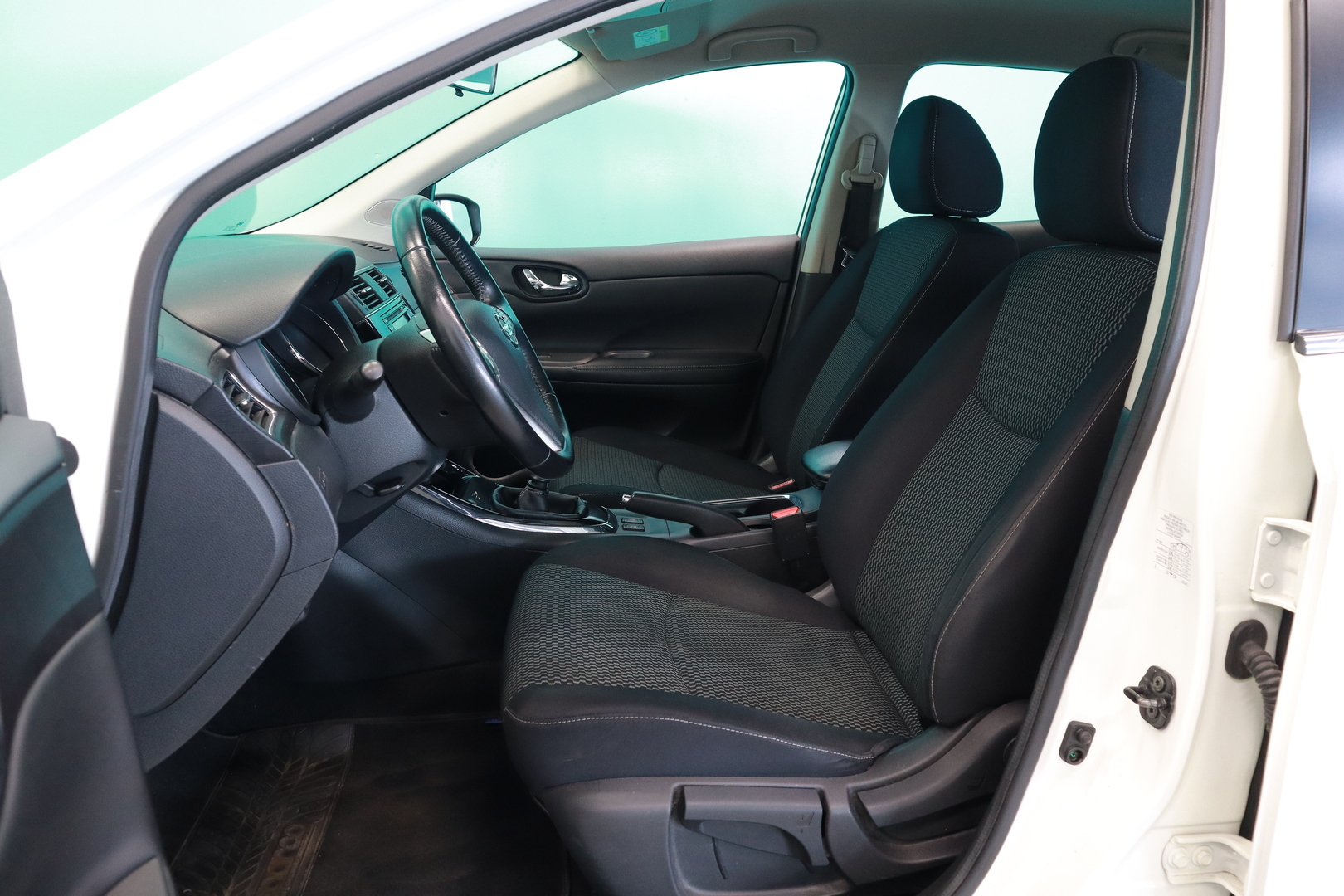 NISSAN Pulsar 2015