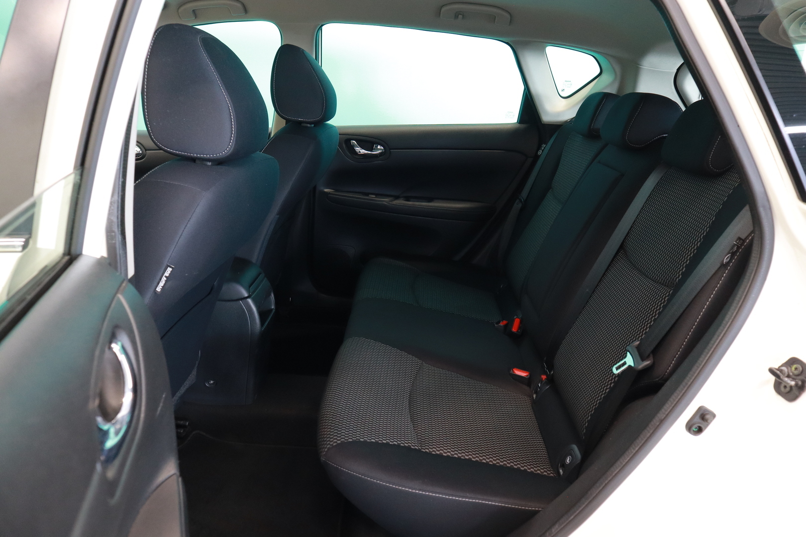 NISSAN Pulsar 2015