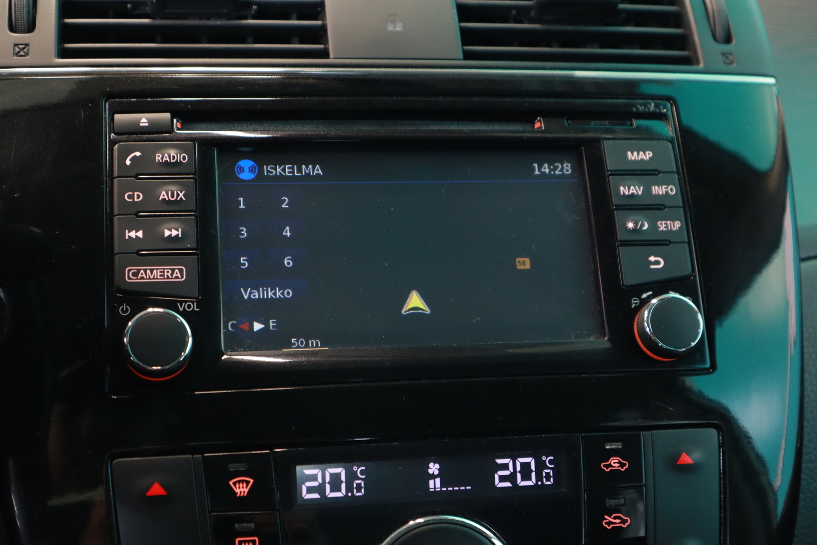 NISSAN Pulsar 2015