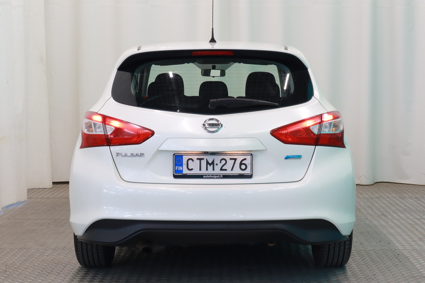 NISSAN Pulsar 2015