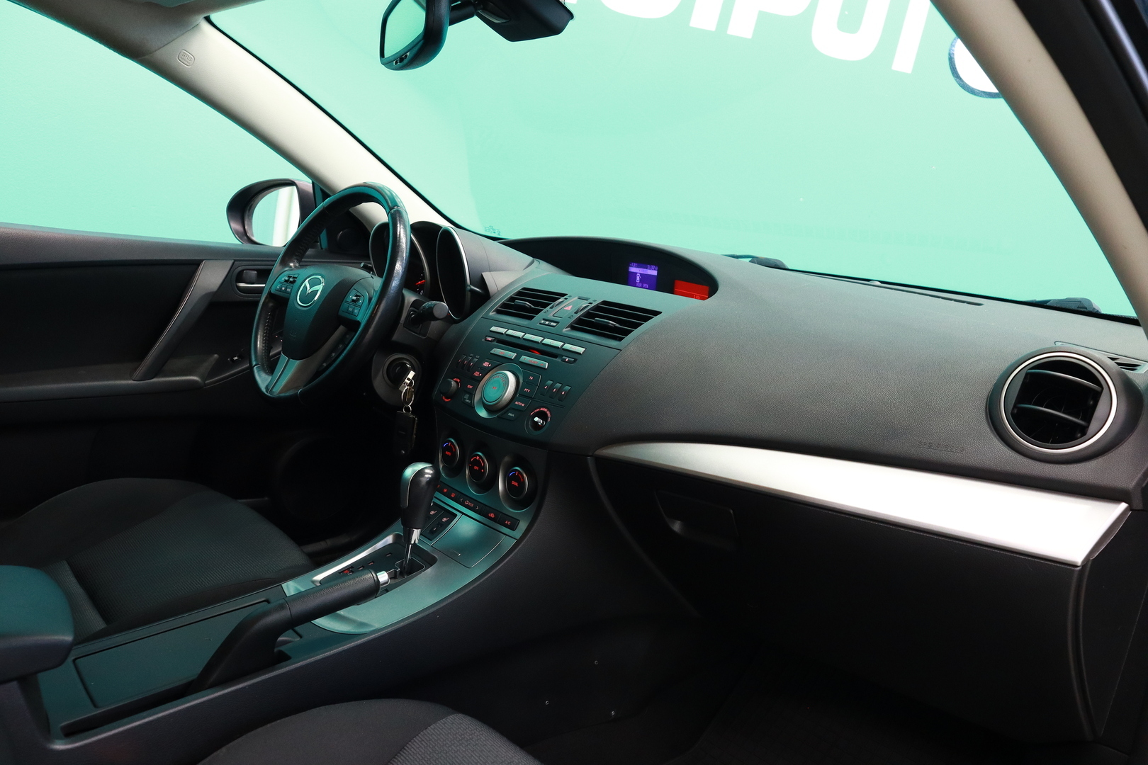 MAZDA 3 2009