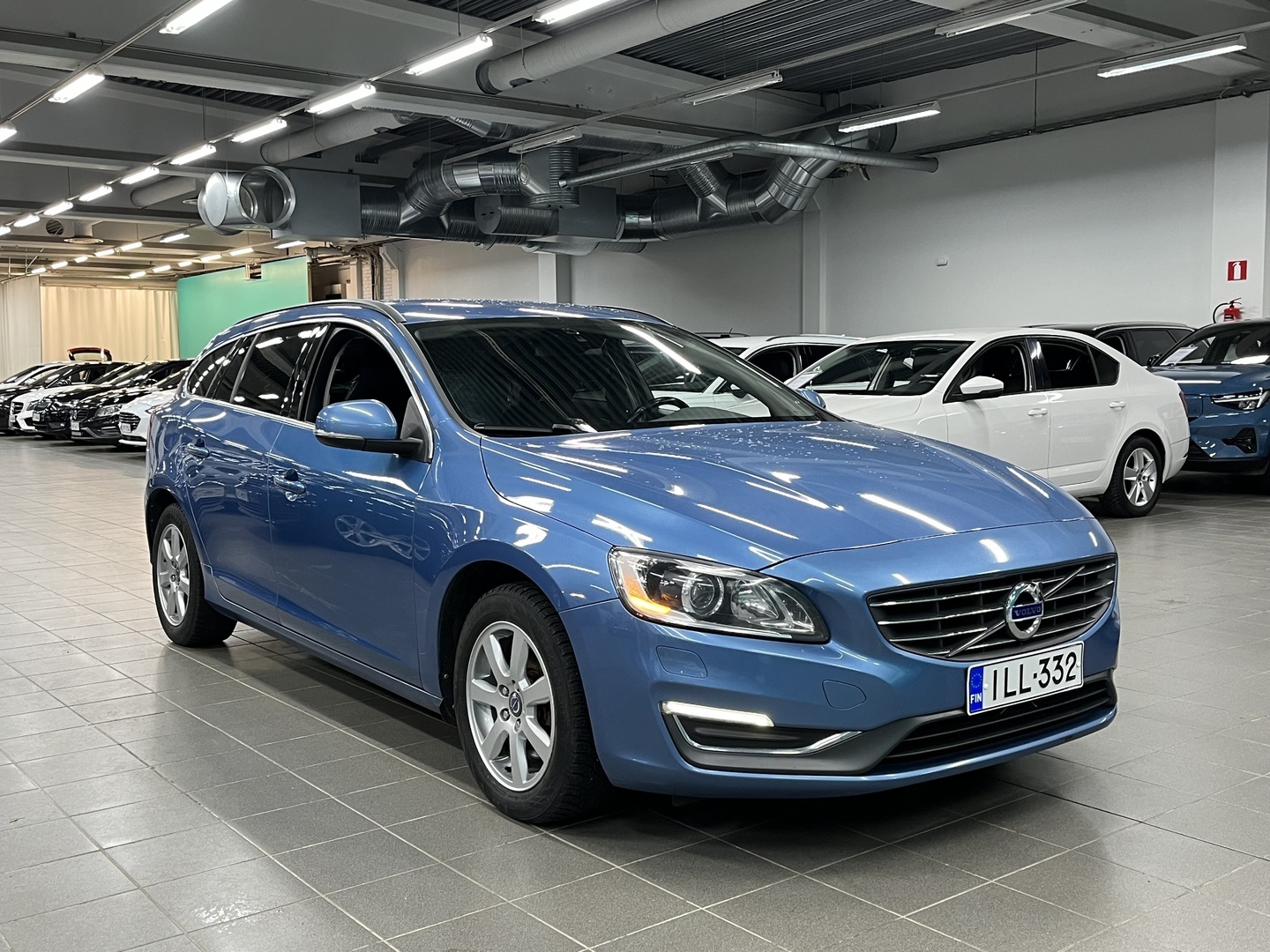 VOLVO V60 2014