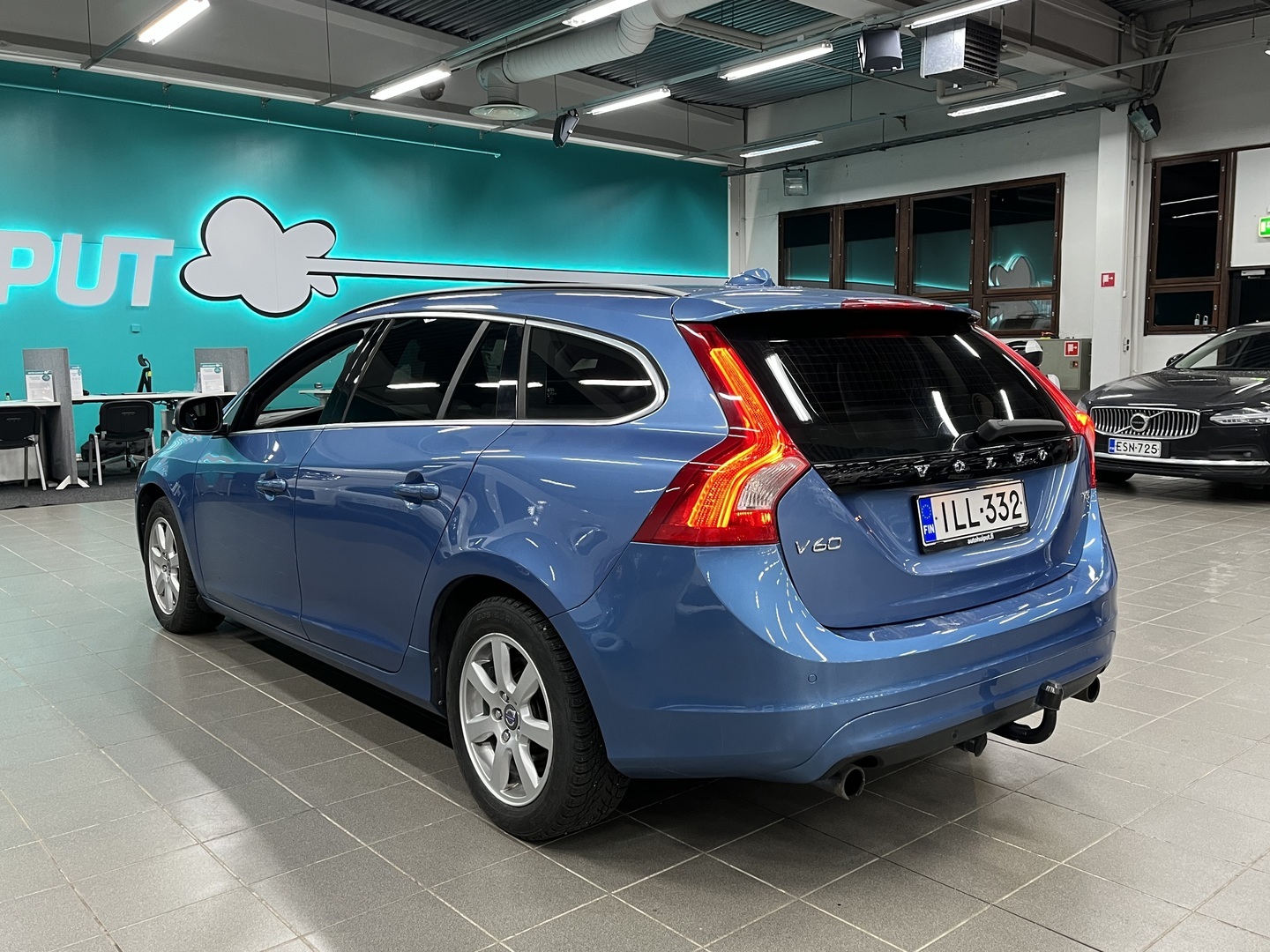 VOLVO V60 2014