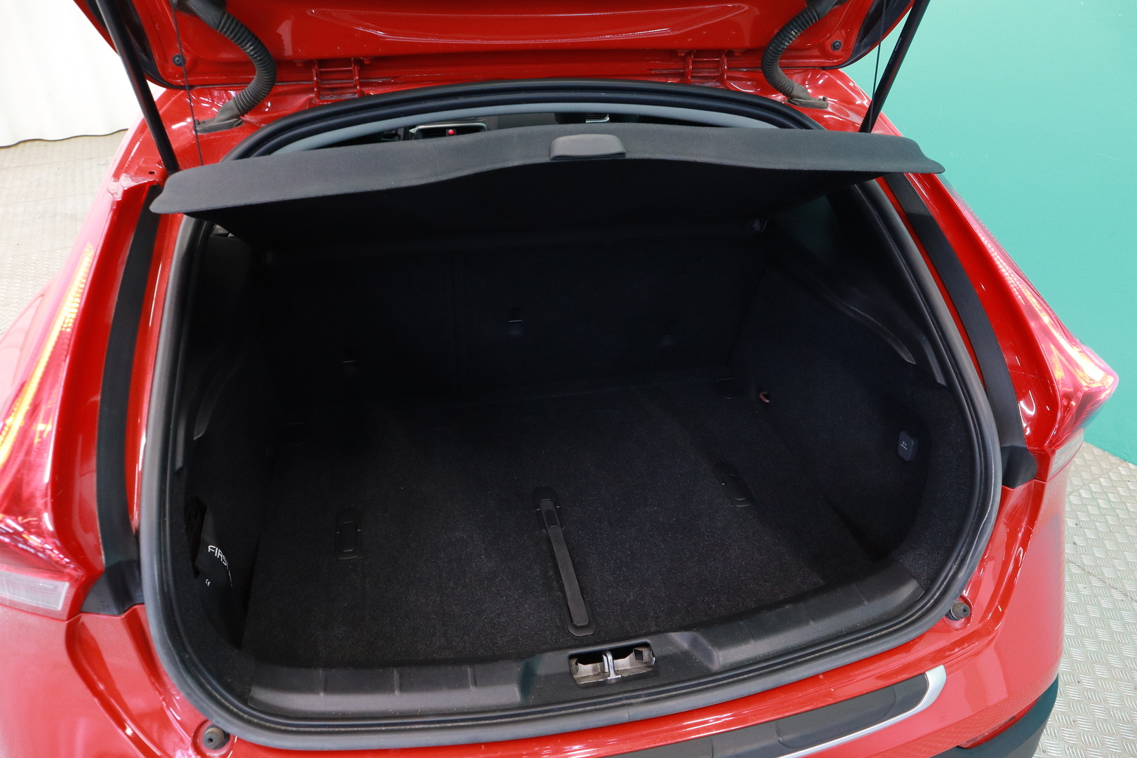 VOLVO V40 Cross Country 2016