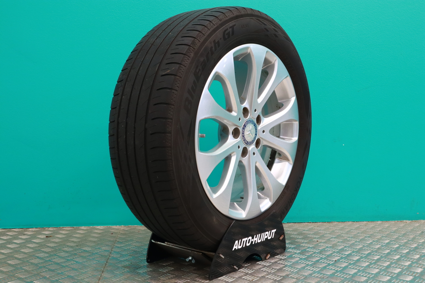 MERCEDES-BENZ E 2017