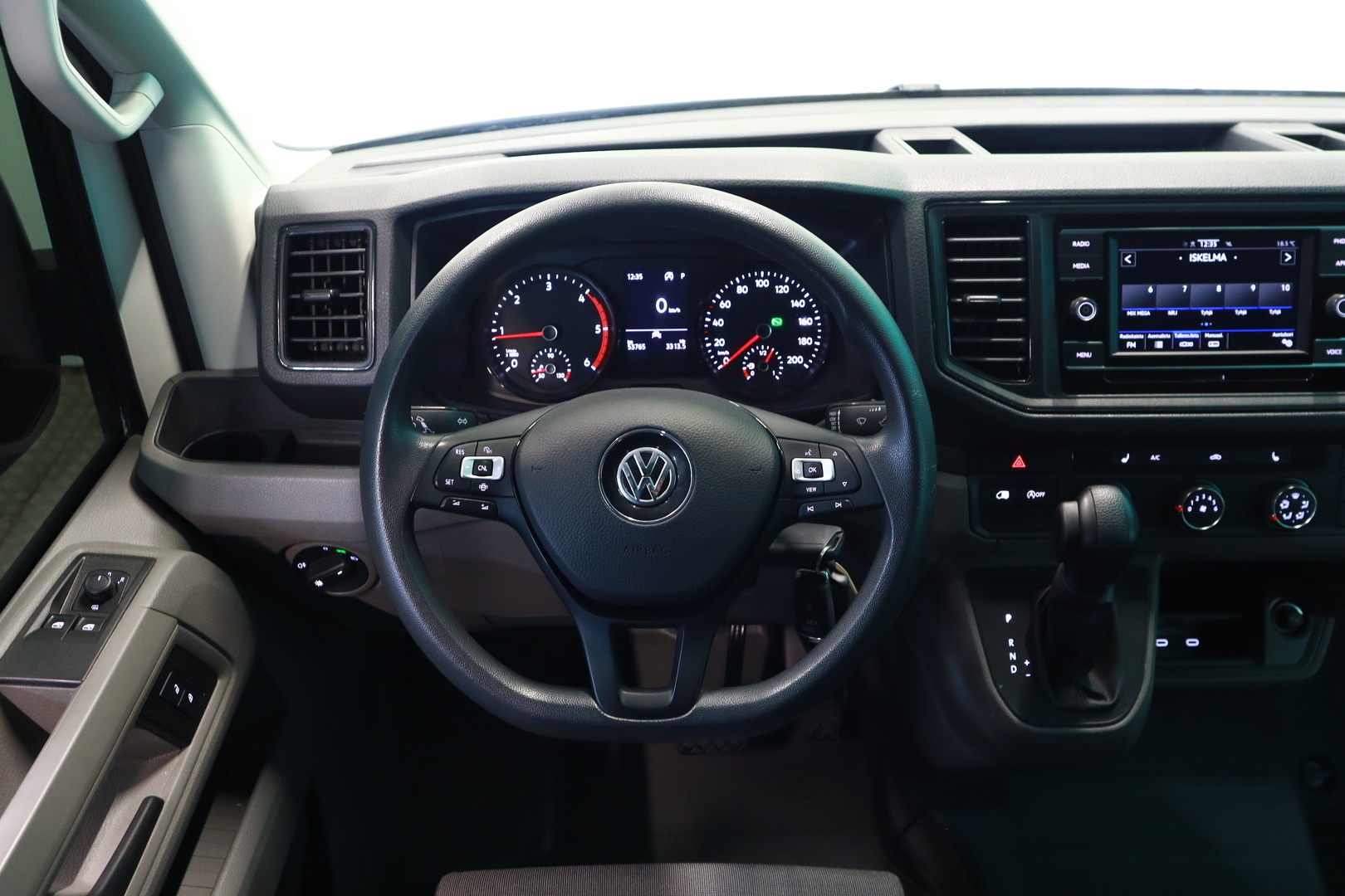 VOLKSWAGEN Crafter 2023