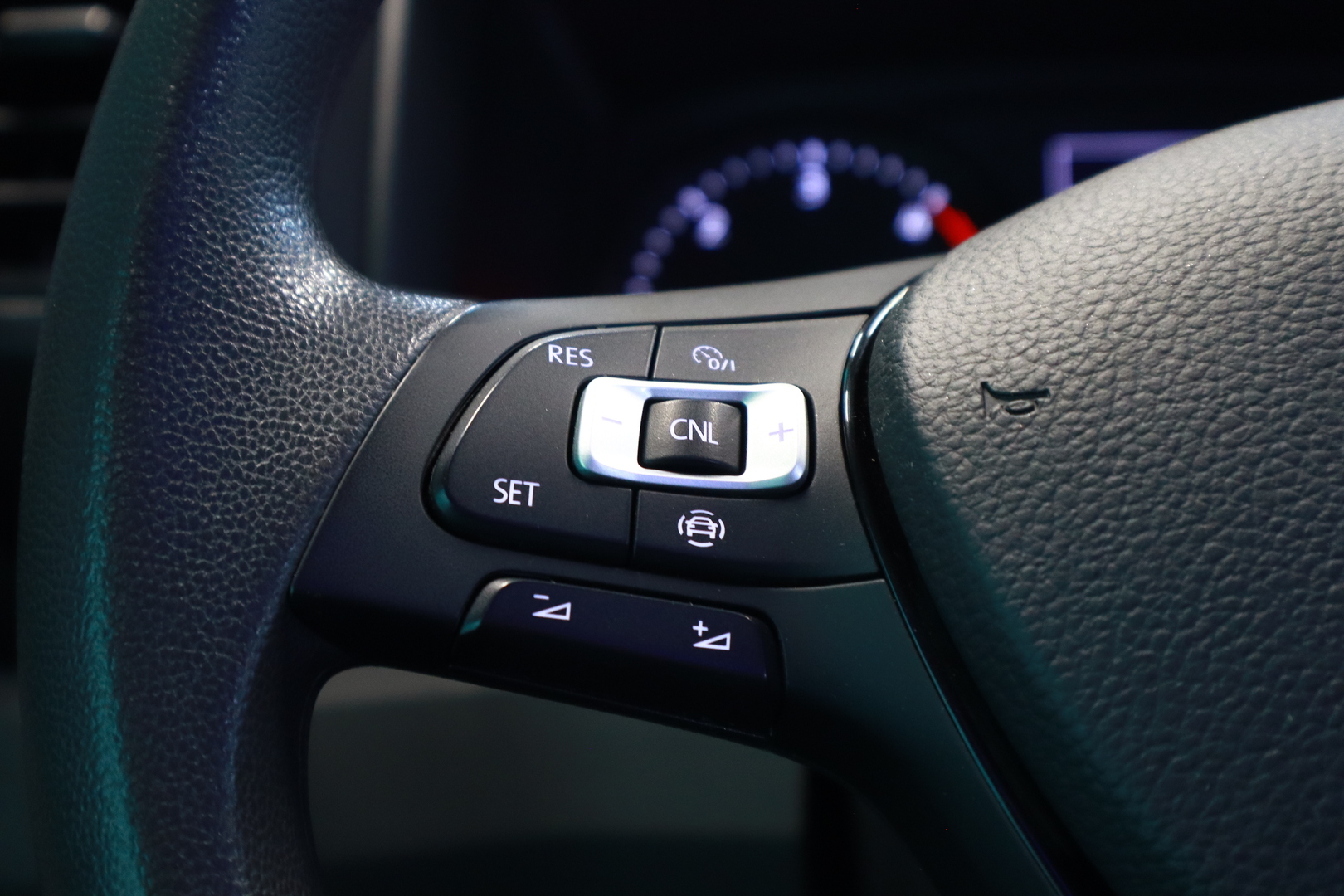 VOLKSWAGEN Crafter 2023