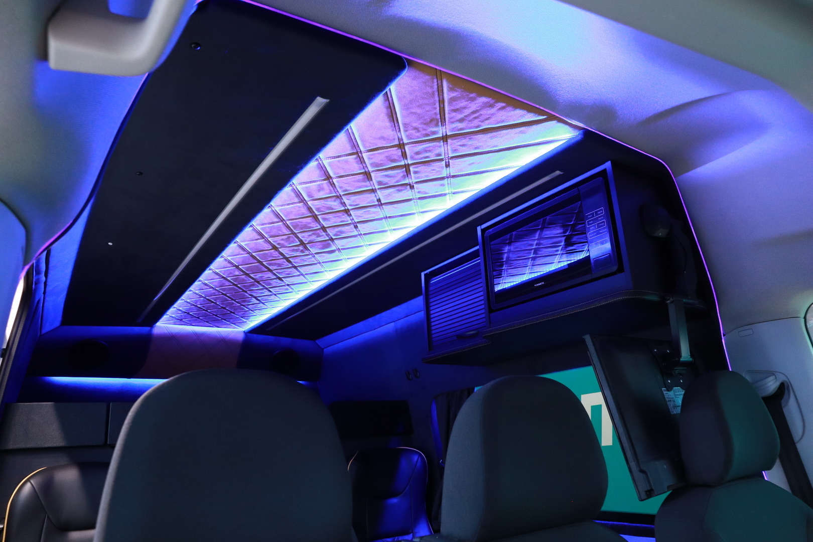 VOLKSWAGEN Crafter 2023