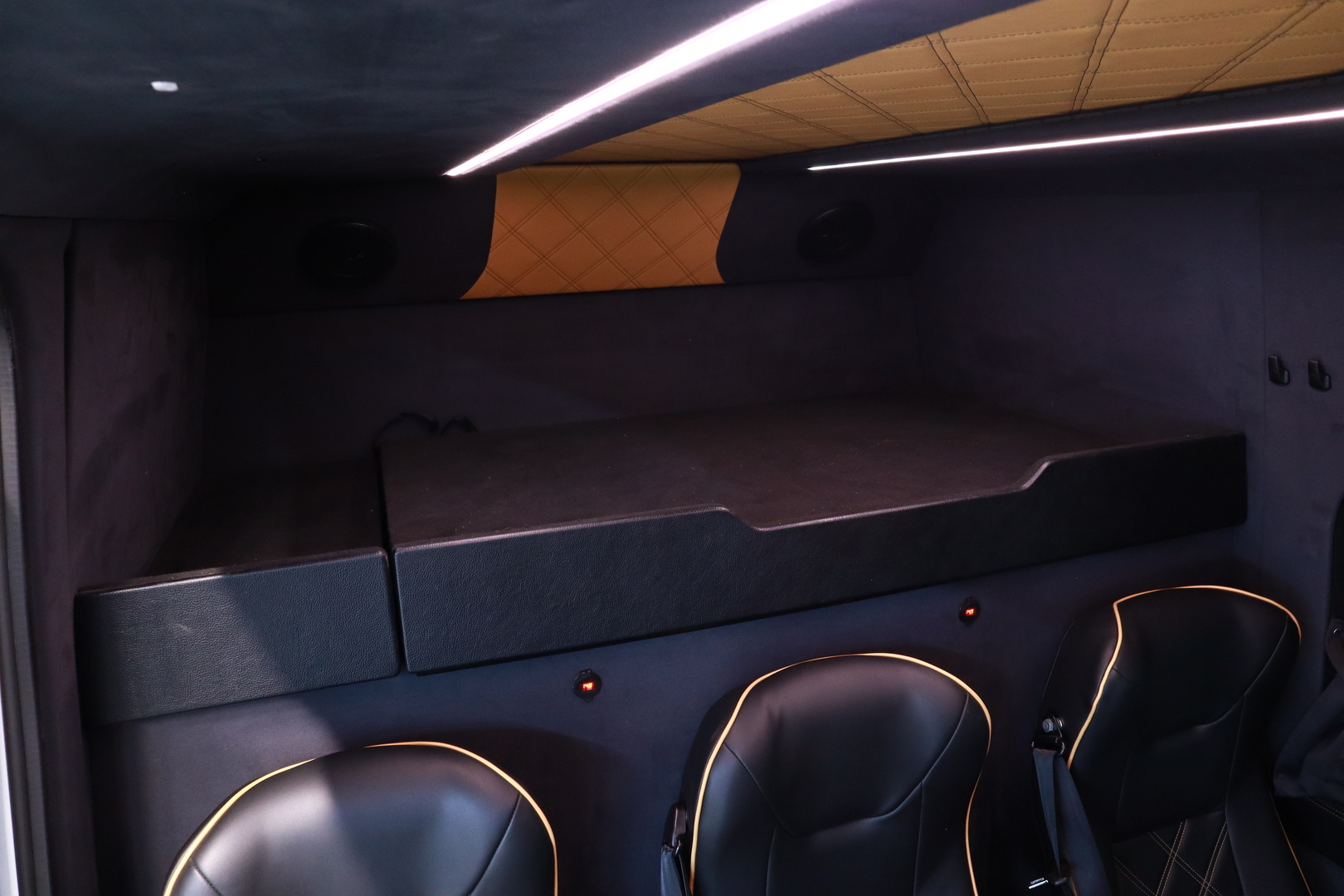 VOLKSWAGEN Crafter 2023