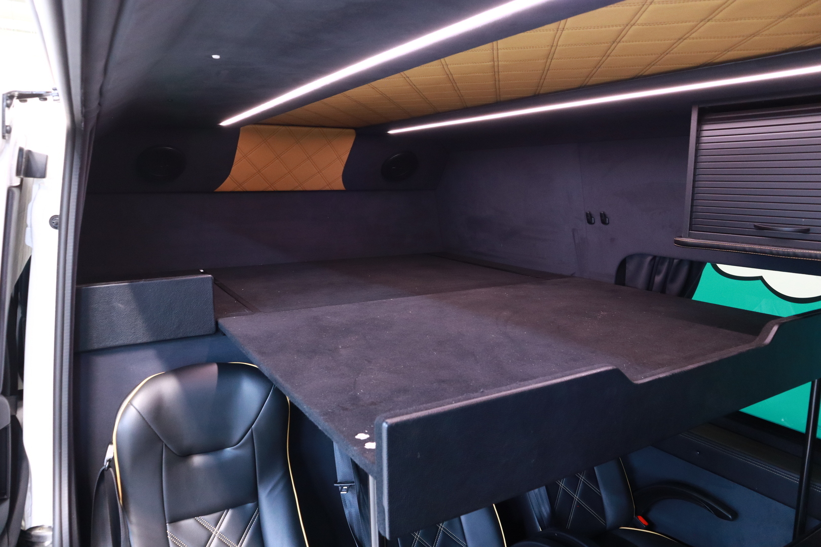 VOLKSWAGEN Crafter 2023