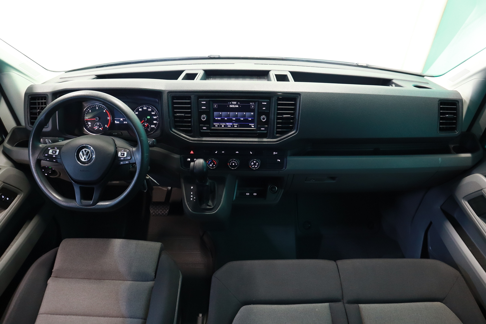 VOLKSWAGEN Crafter 2023