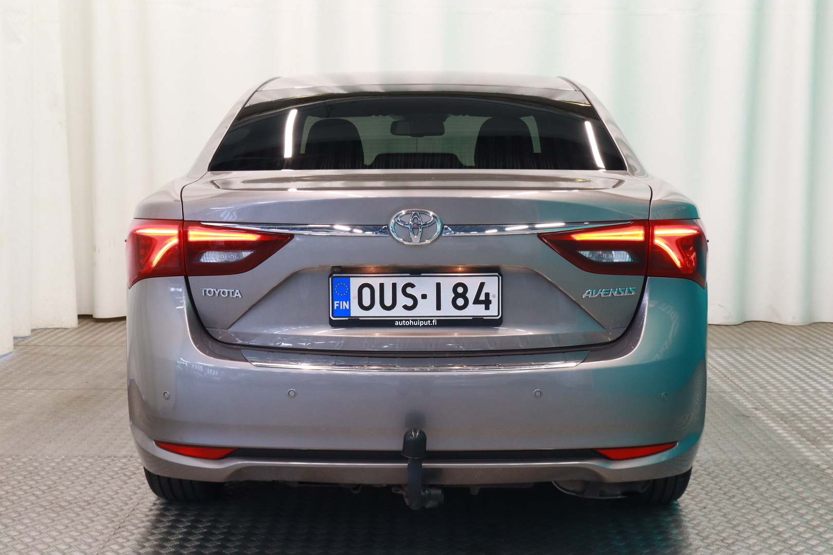 TOYOTA Avensis 2016