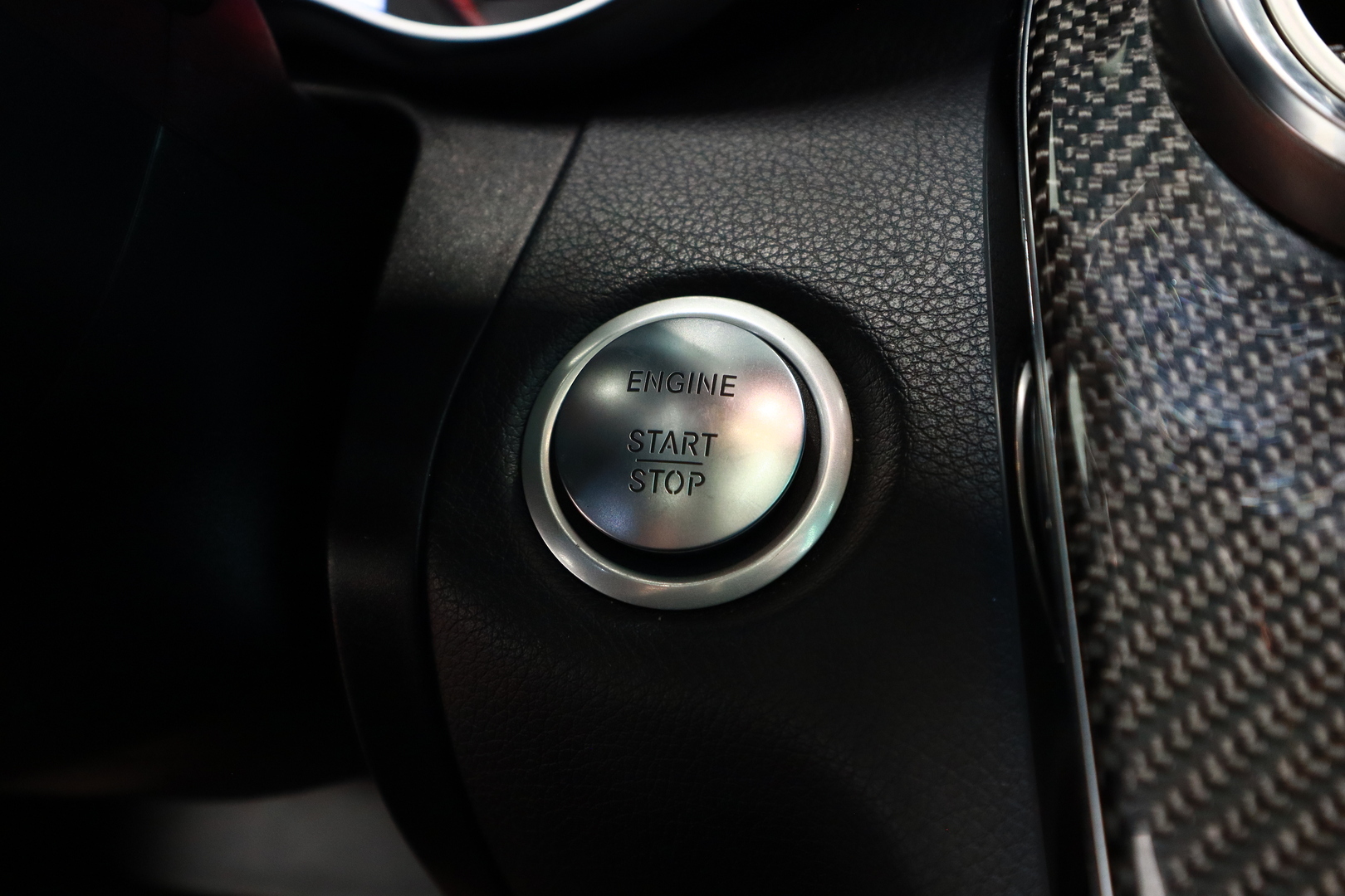 MERCEDES-BENZ C 2017