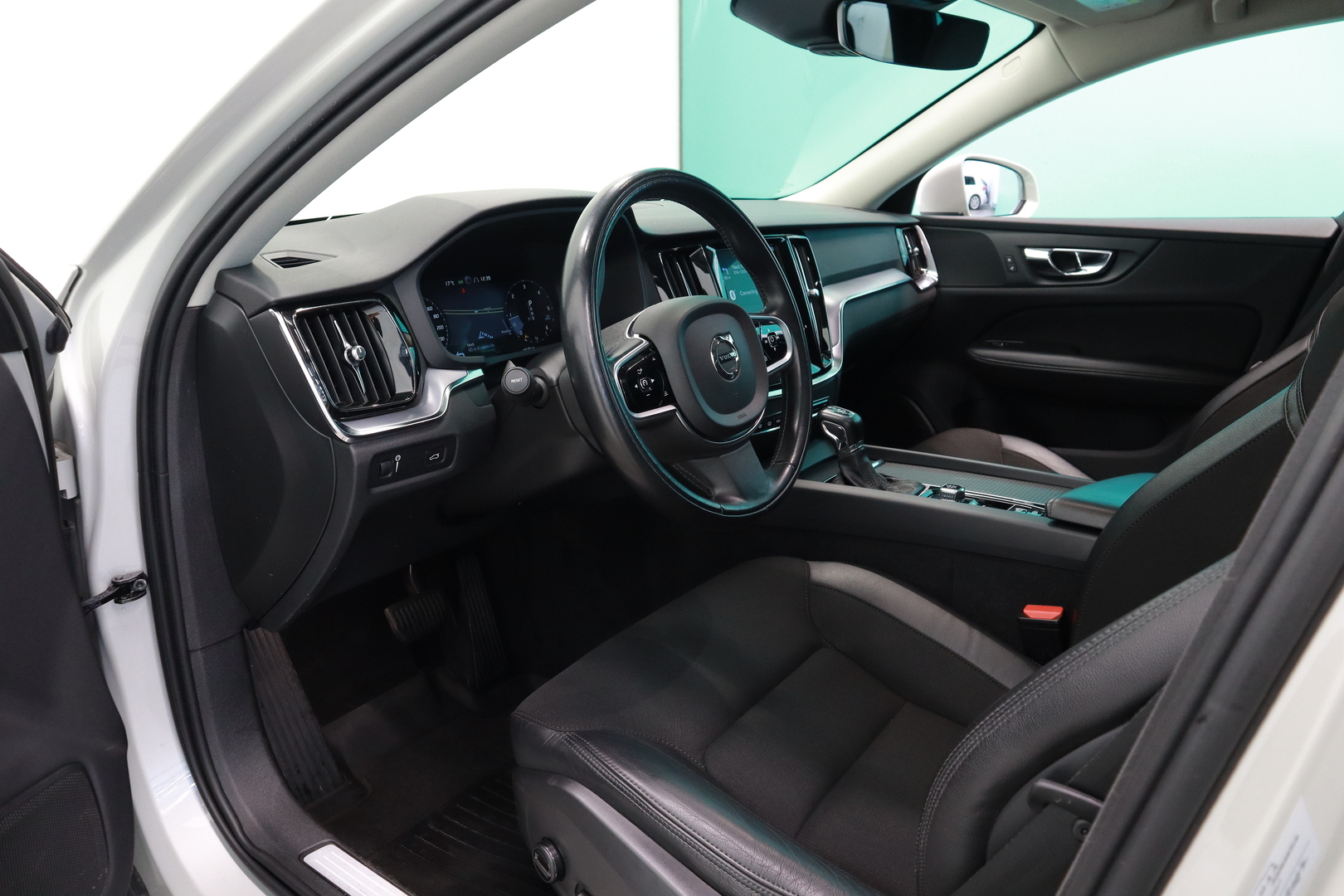 VOLVO V60 Cross Country 2019