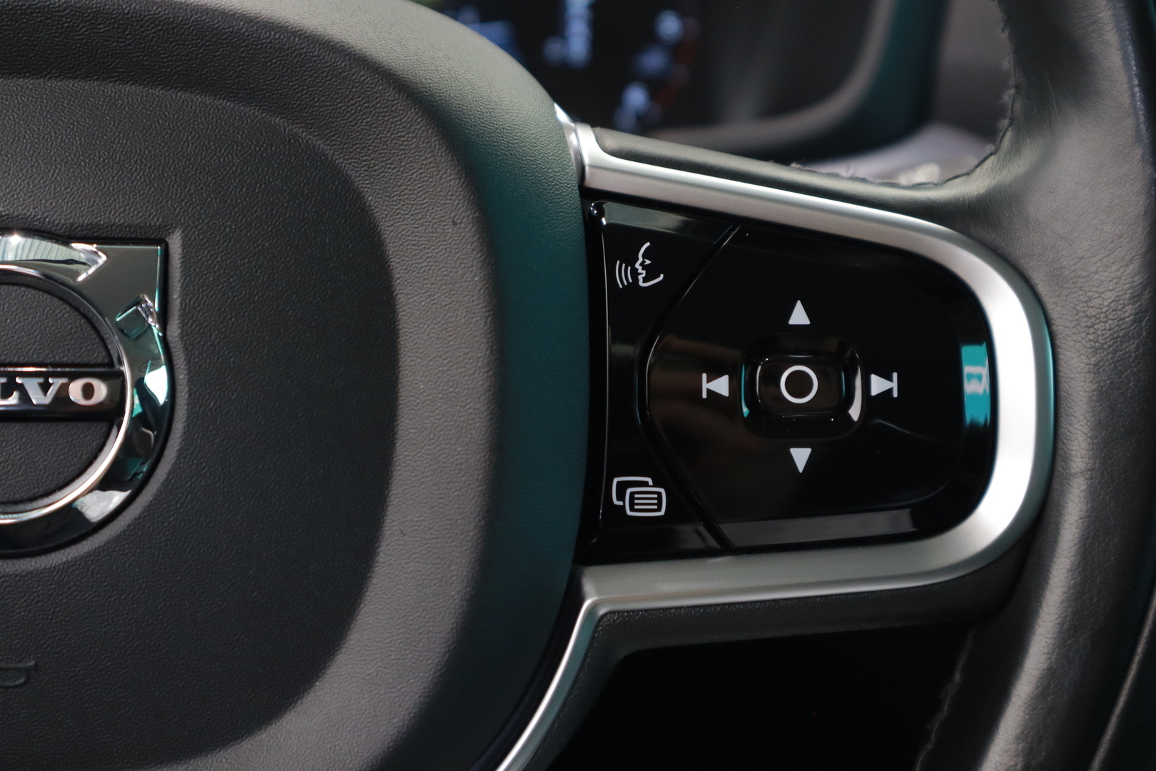 VOLVO V60 Cross Country 2019