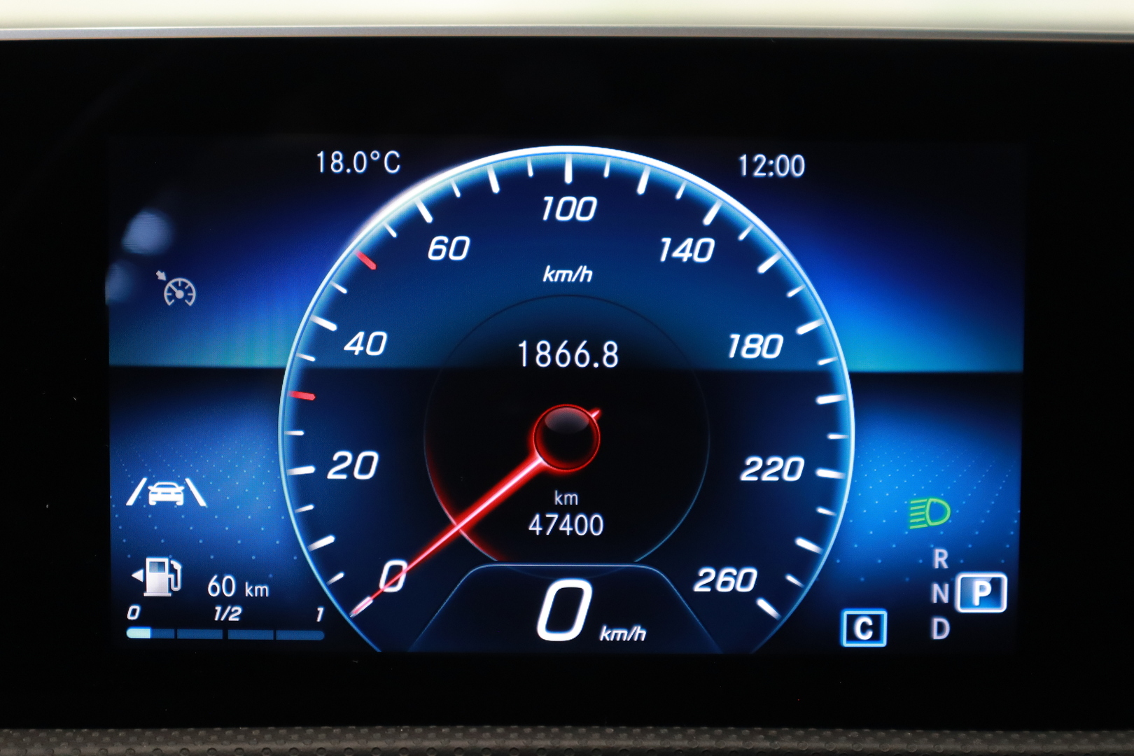 MERCEDES-BENZ A 2020