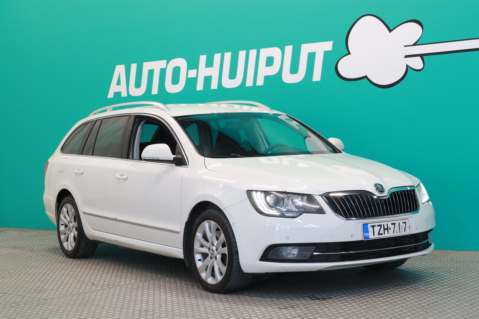 SKODA Superb 2014