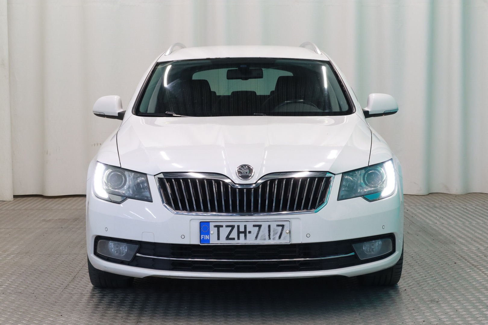 SKODA Superb 2014