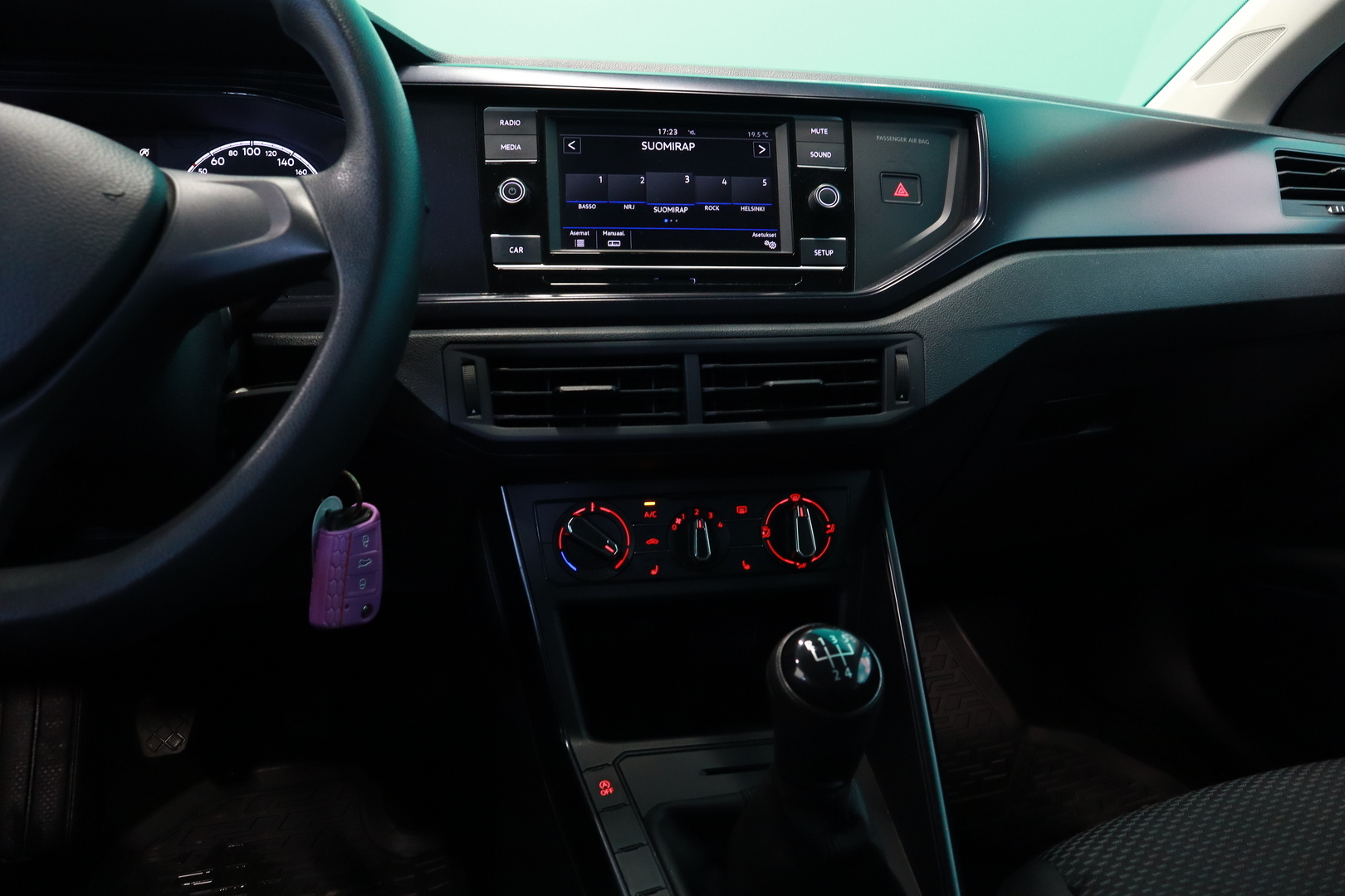 VOLKSWAGEN Polo 2018