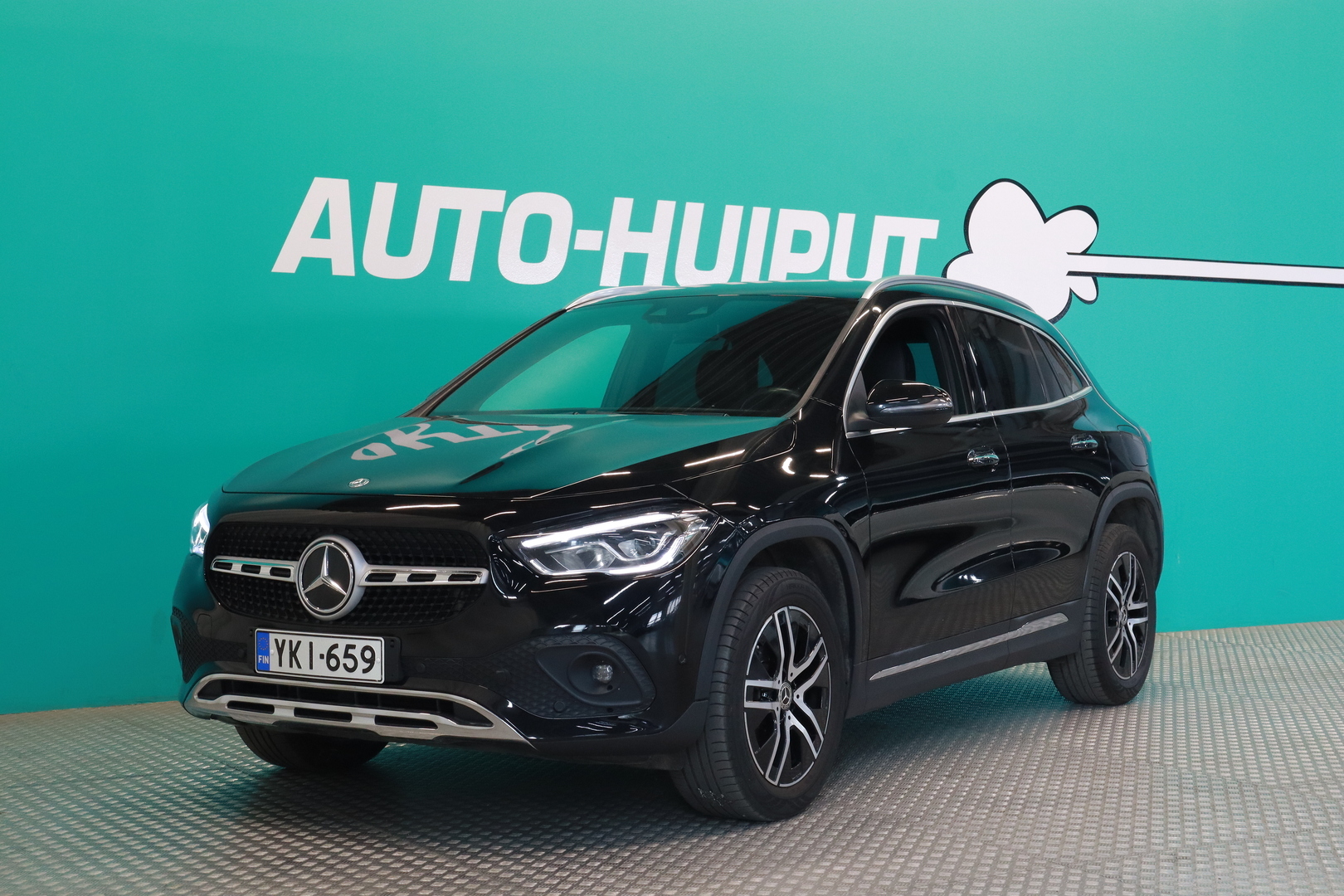 MERCEDES-BENZ GLA 2020