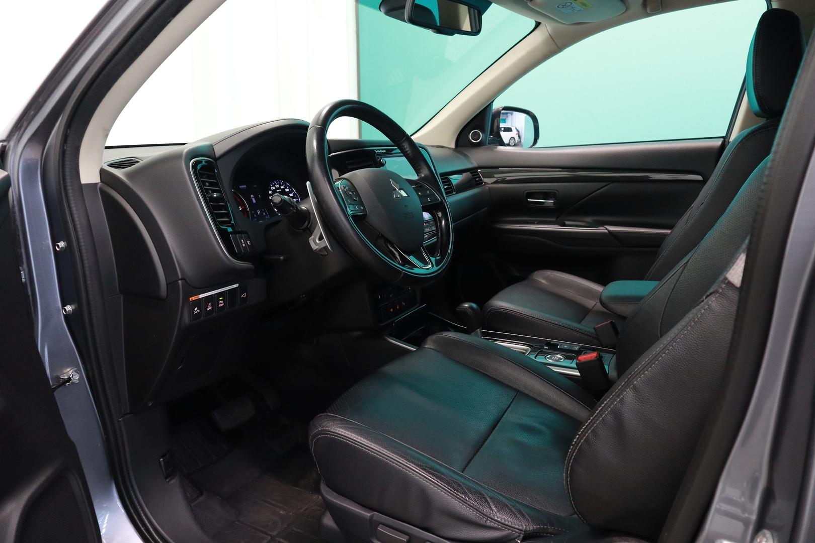 MITSUBISHI Outlander 2017