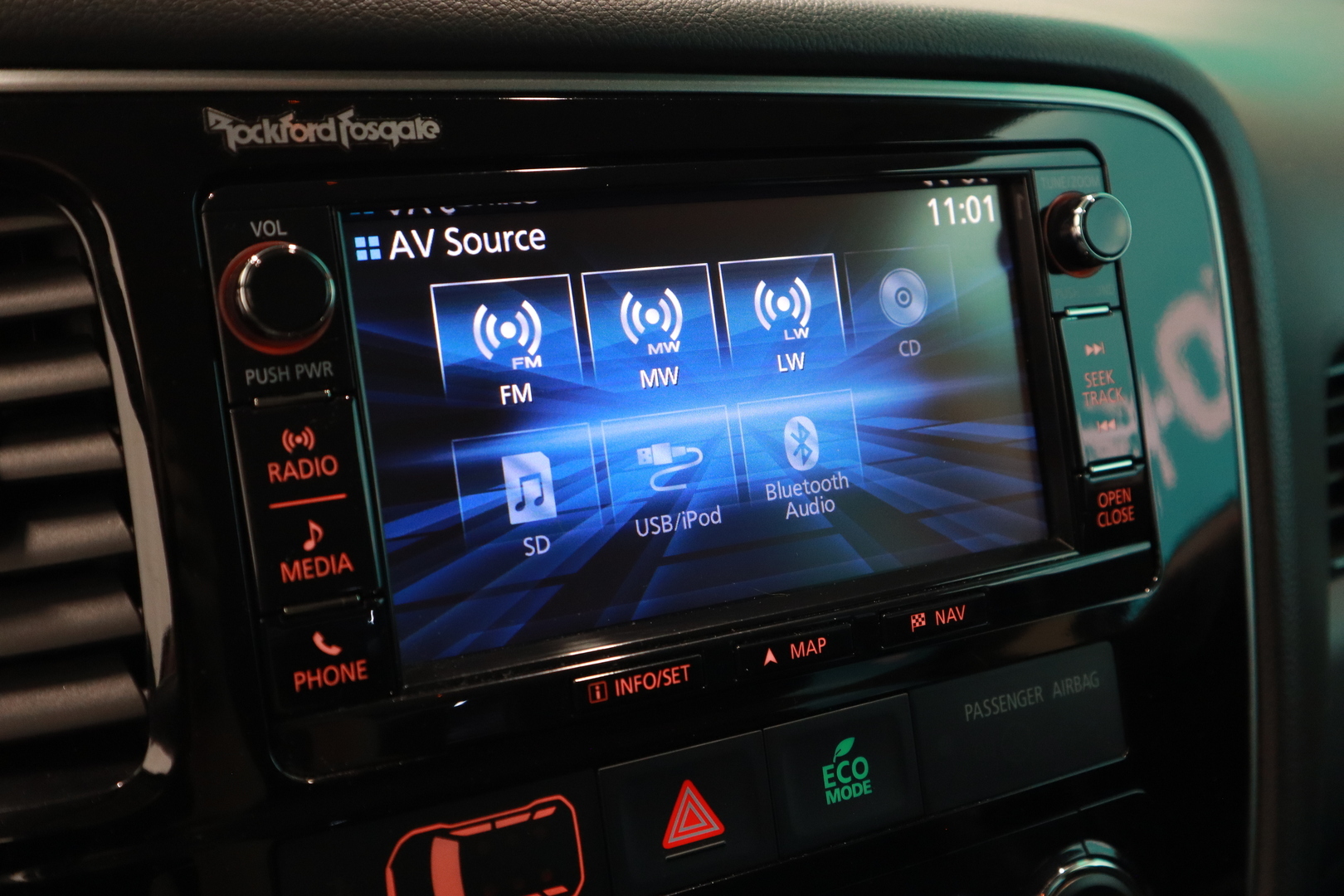 MITSUBISHI Outlander 2017