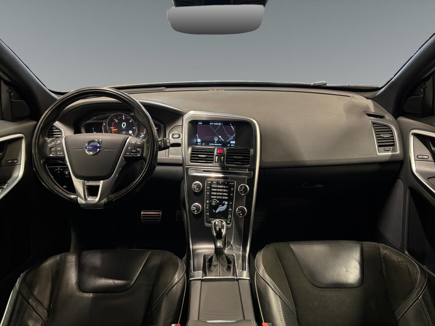 VOLVO XC60 9