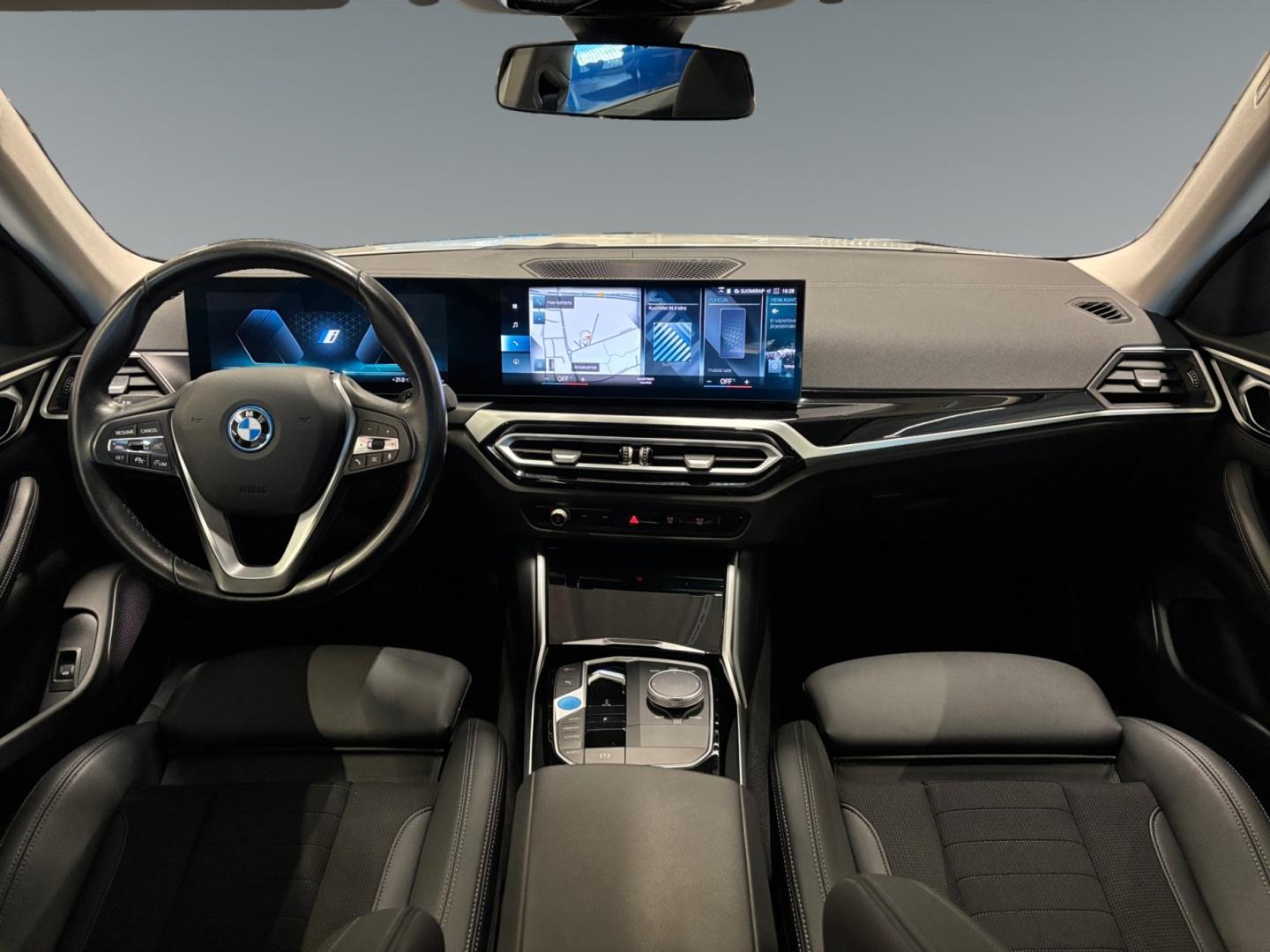 BMW i4 10