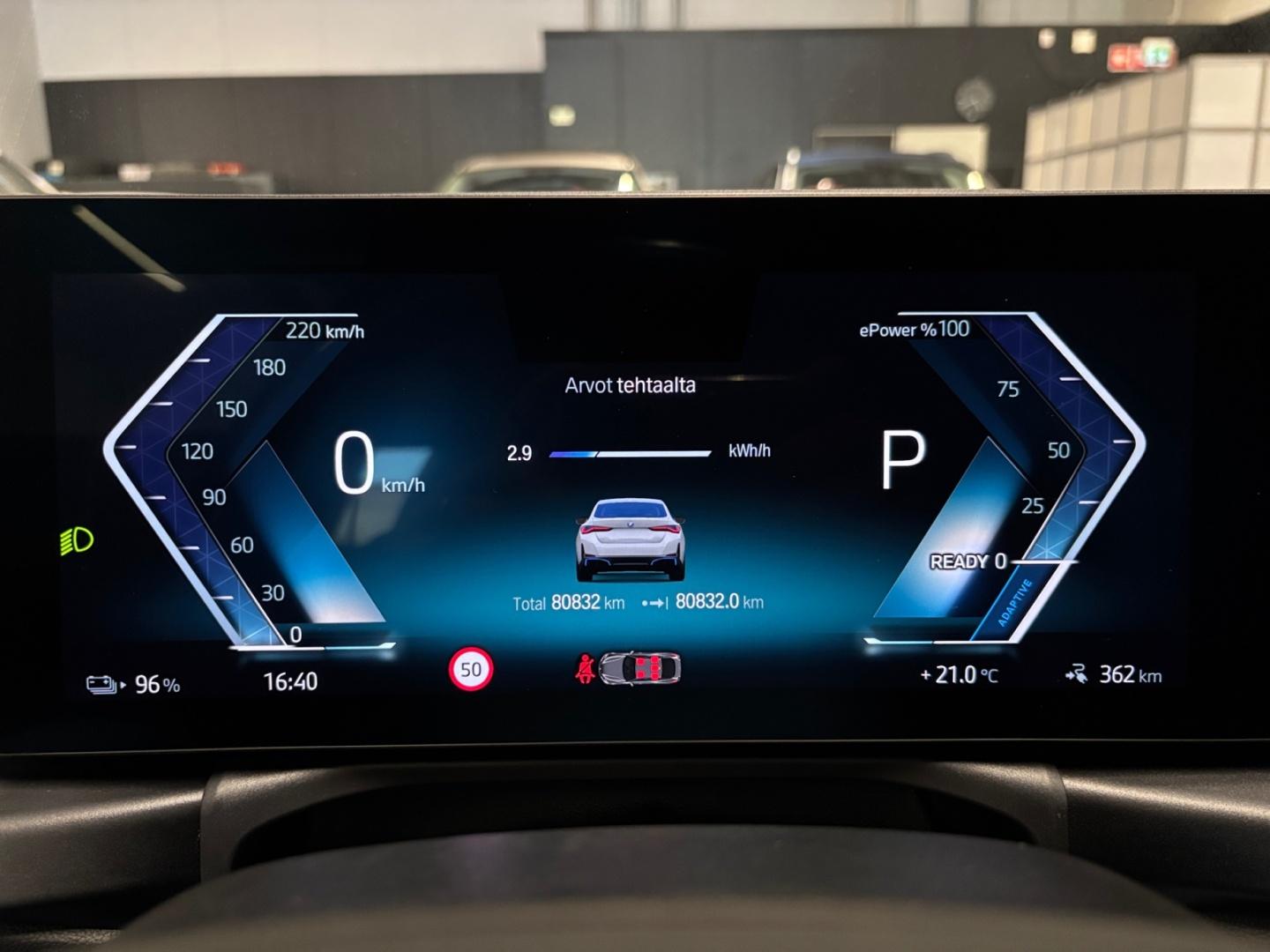 BMW i4 11