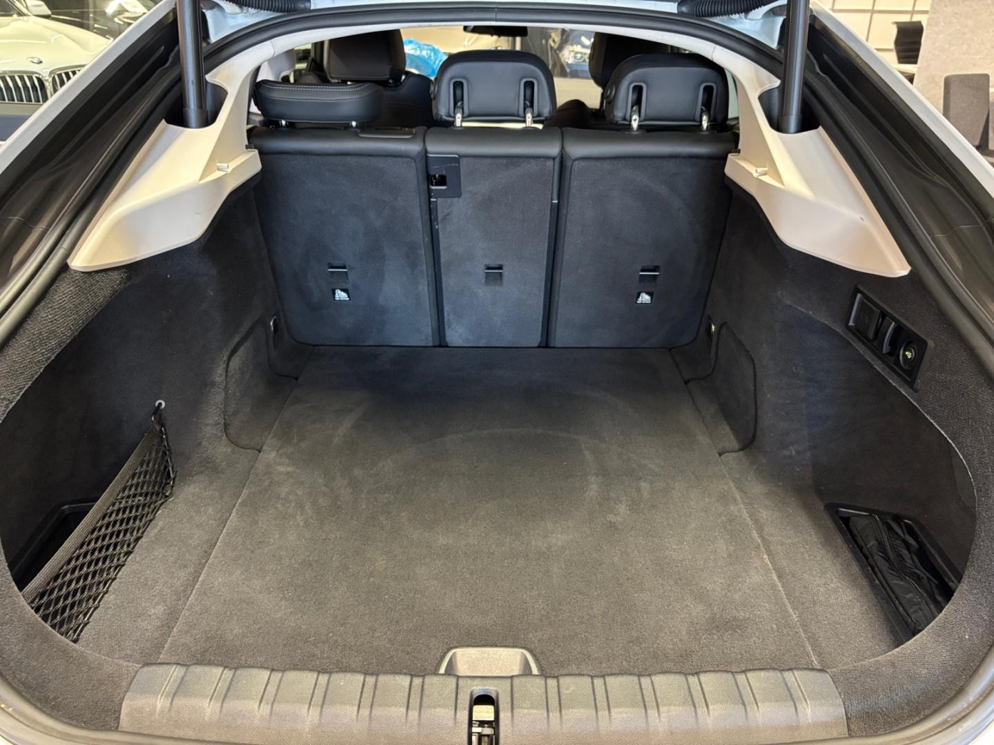 BMW i4 5