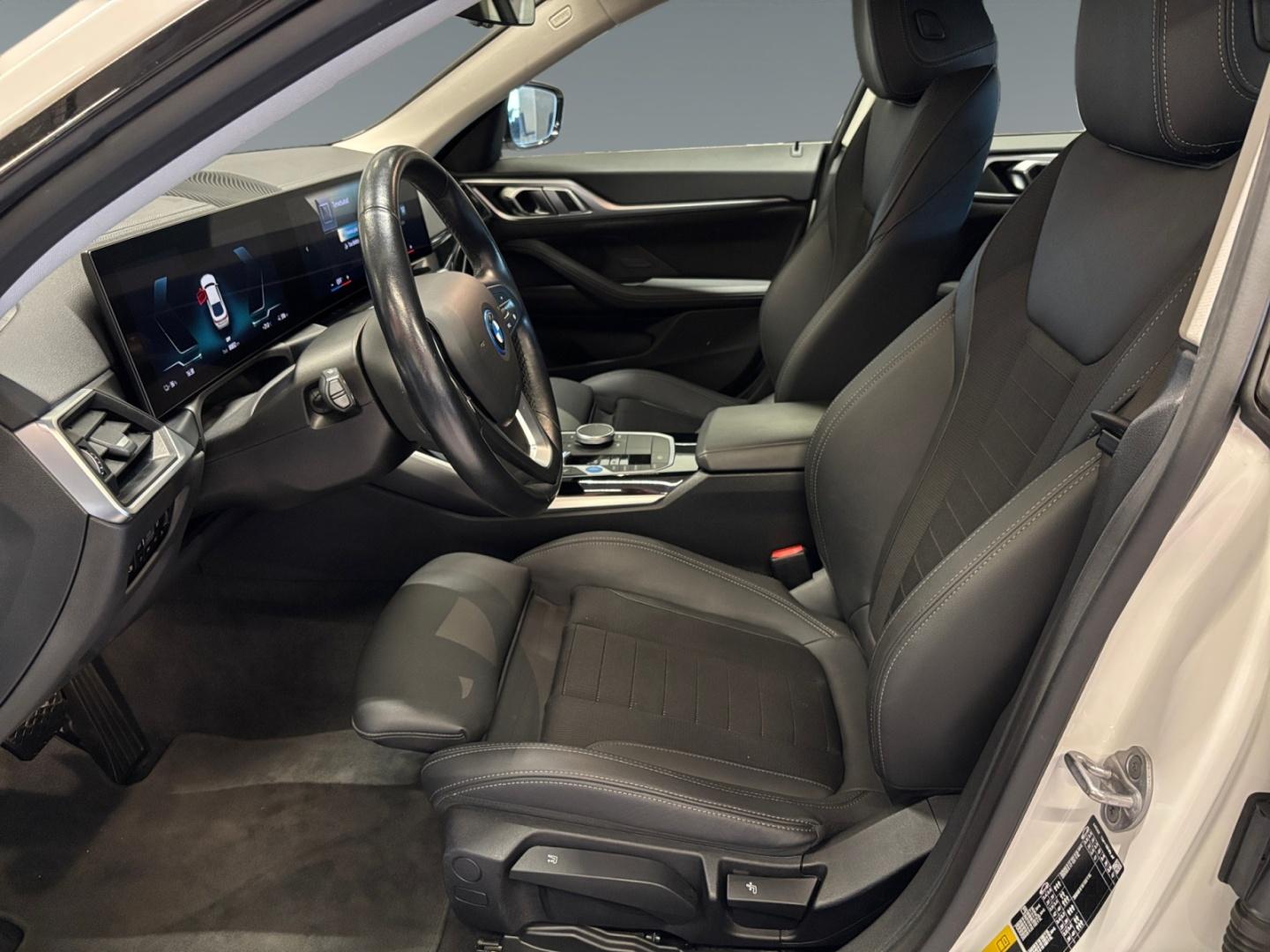 BMW i4 7