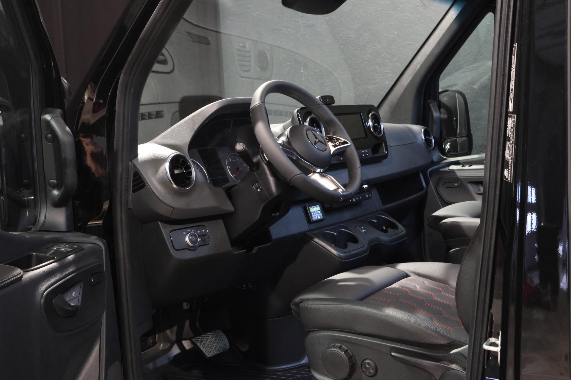 MERCEDES-BENZ Sprinter 12