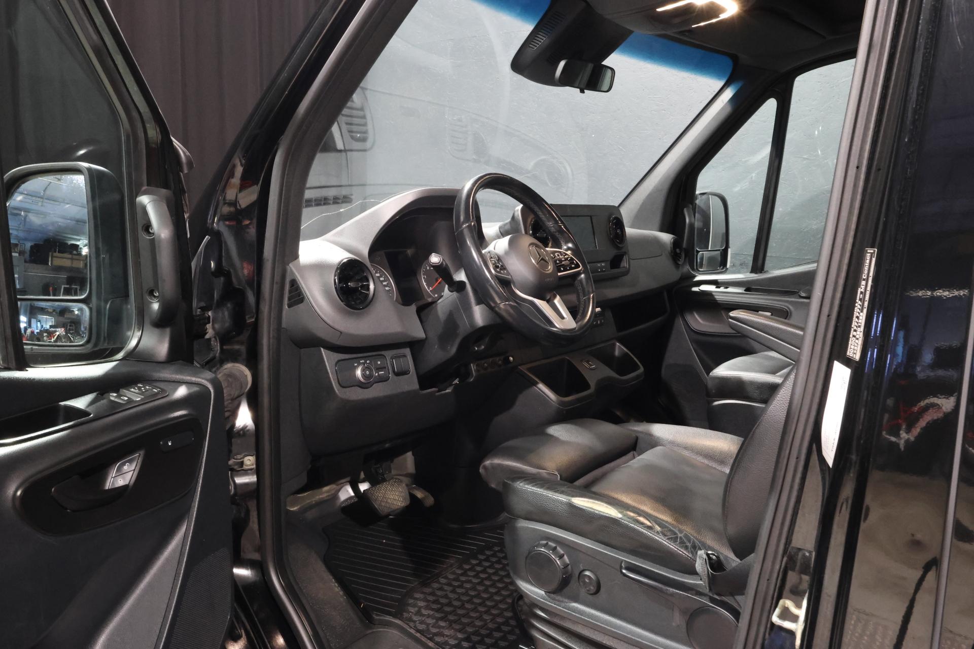 MERCEDES-BENZ Sprinter 12