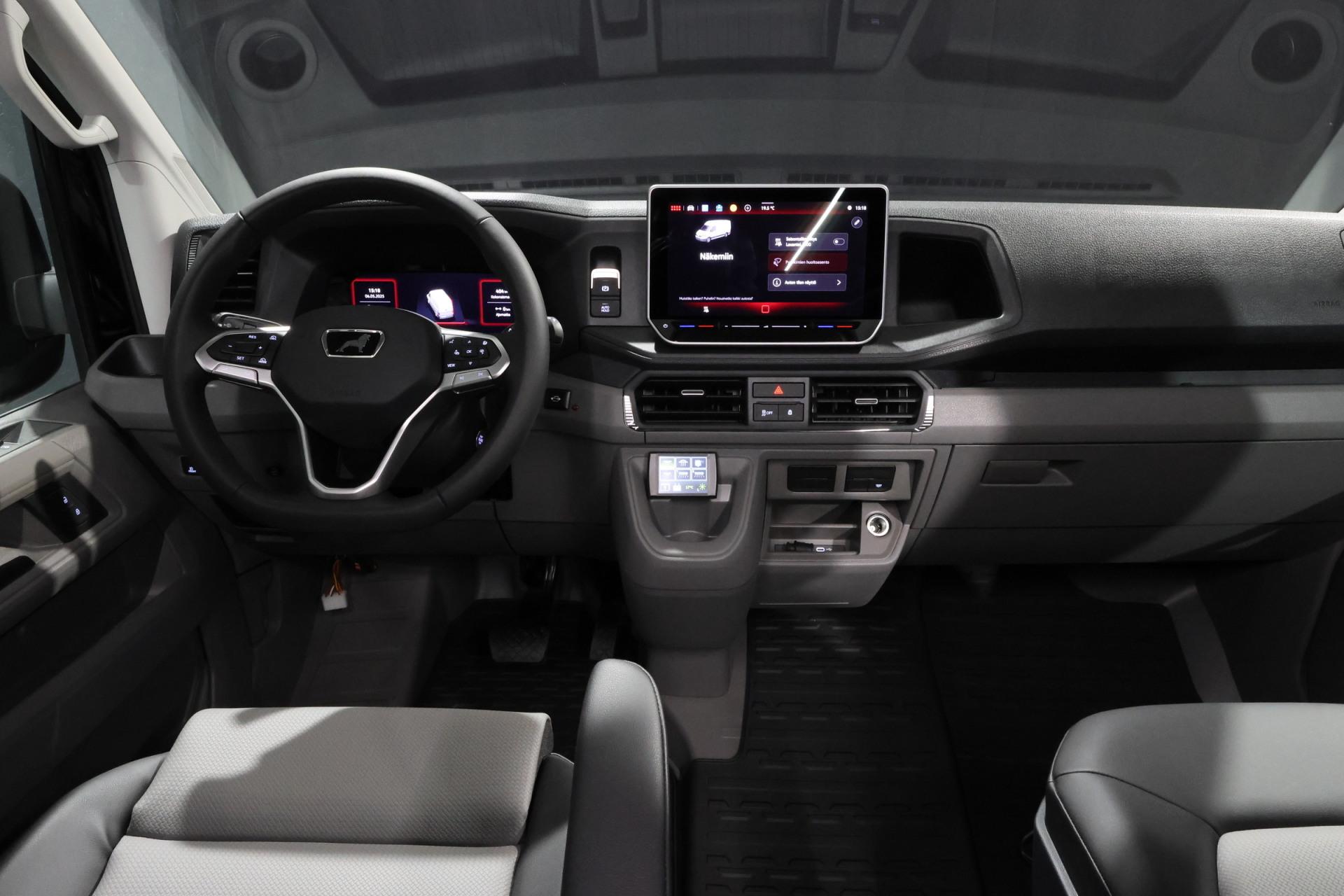 VOLKSWAGEN Crafter 12