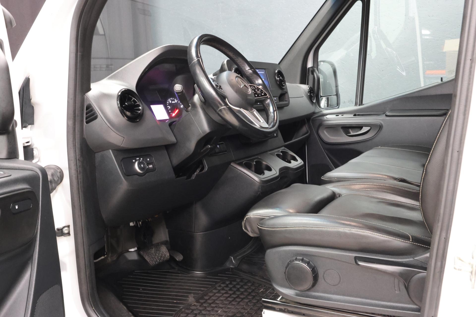 MERCEDES-BENZ Sprinter 11