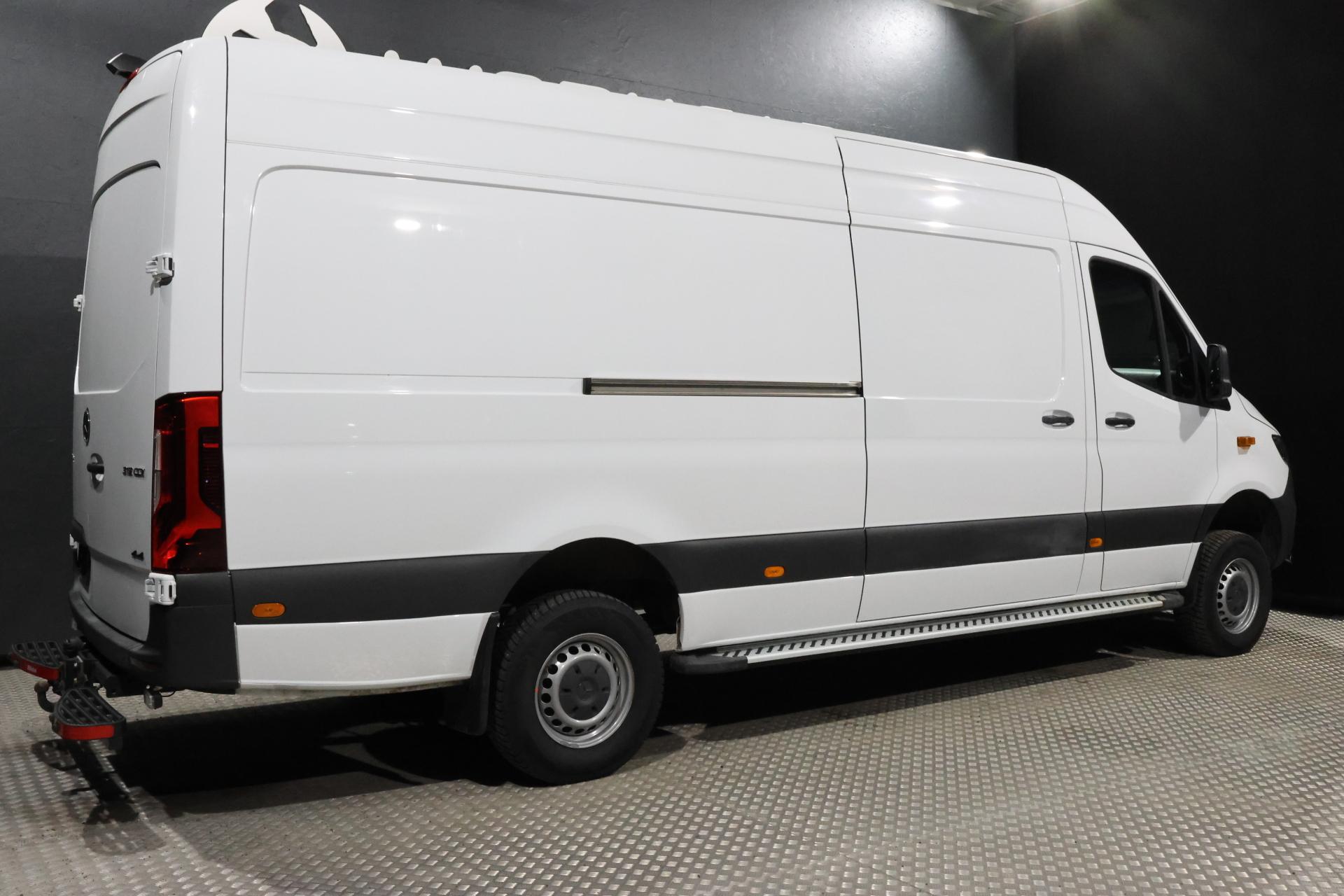 MERCEDES-BENZ Sprinter 4