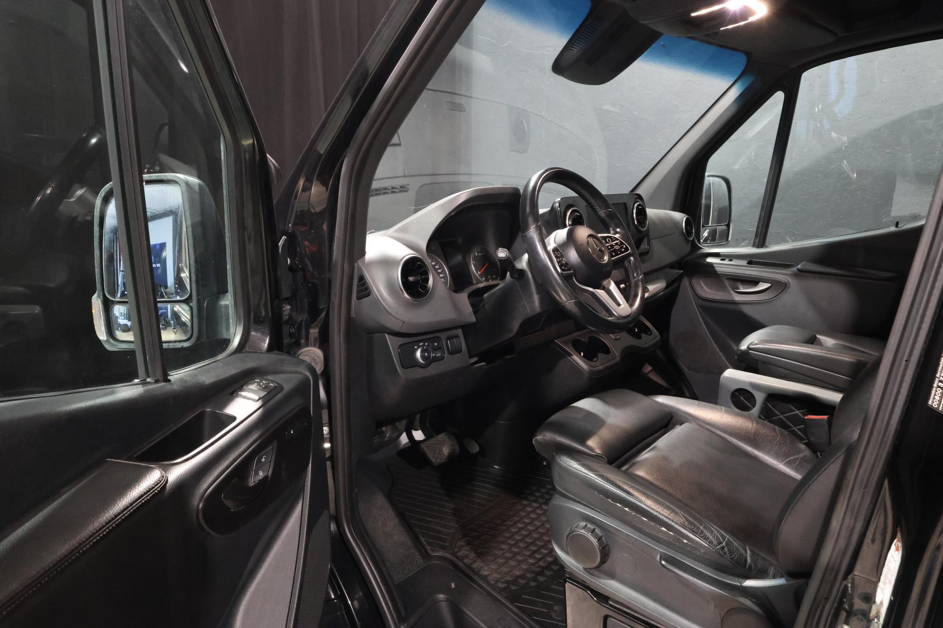 MERCEDES-BENZ Sprinter 12
