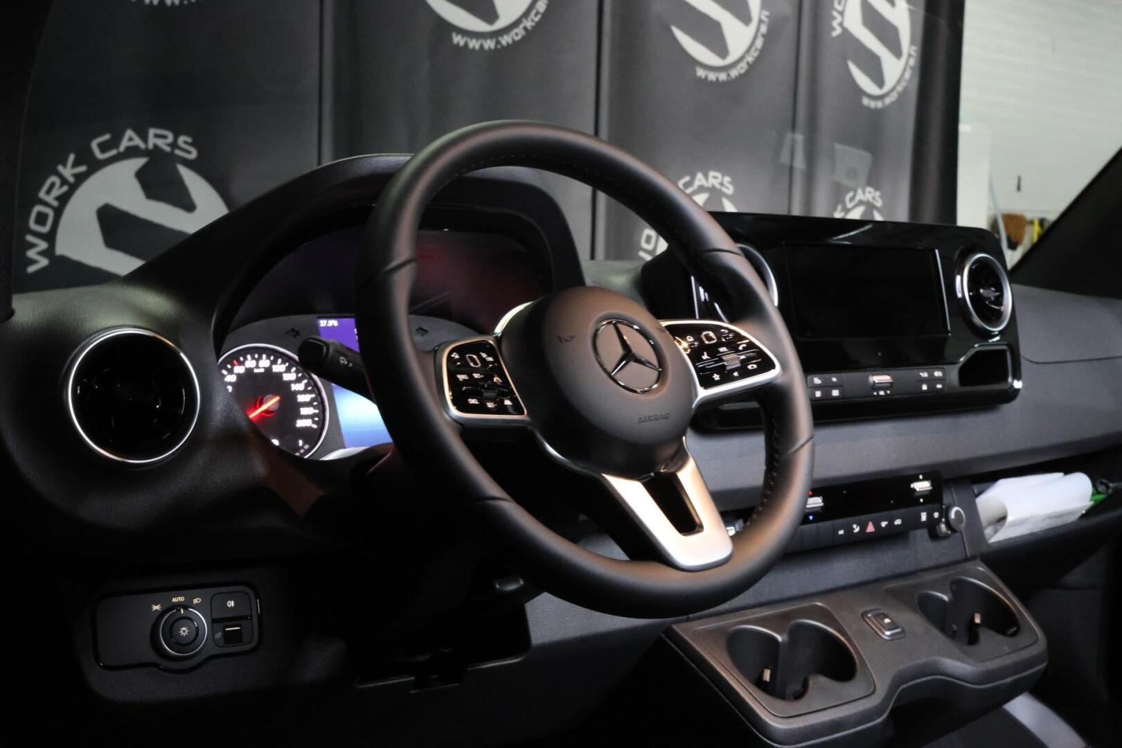 MERCEDES-BENZ Sprinter 9