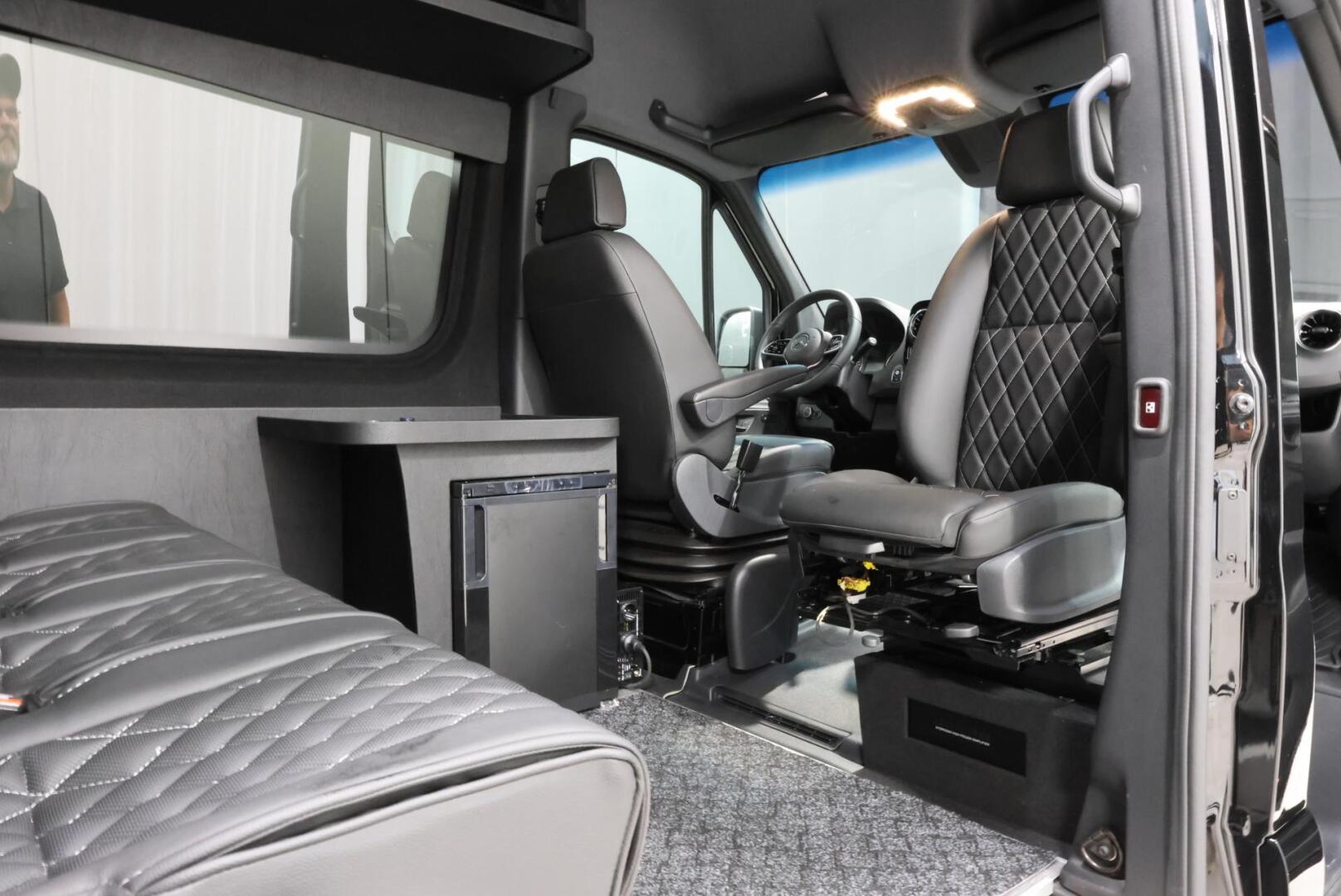 MERCEDES-BENZ Sprinter 8