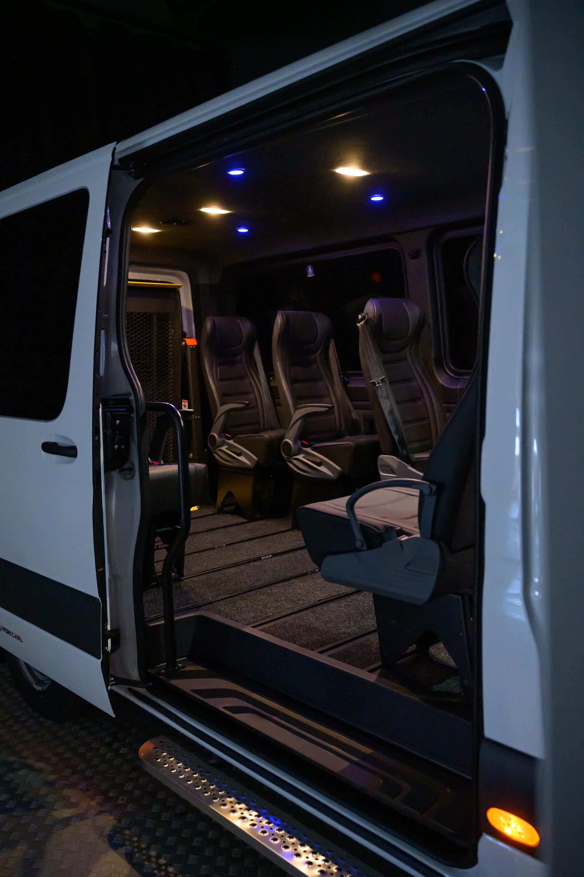 MERCEDES-BENZ Sprinter 4