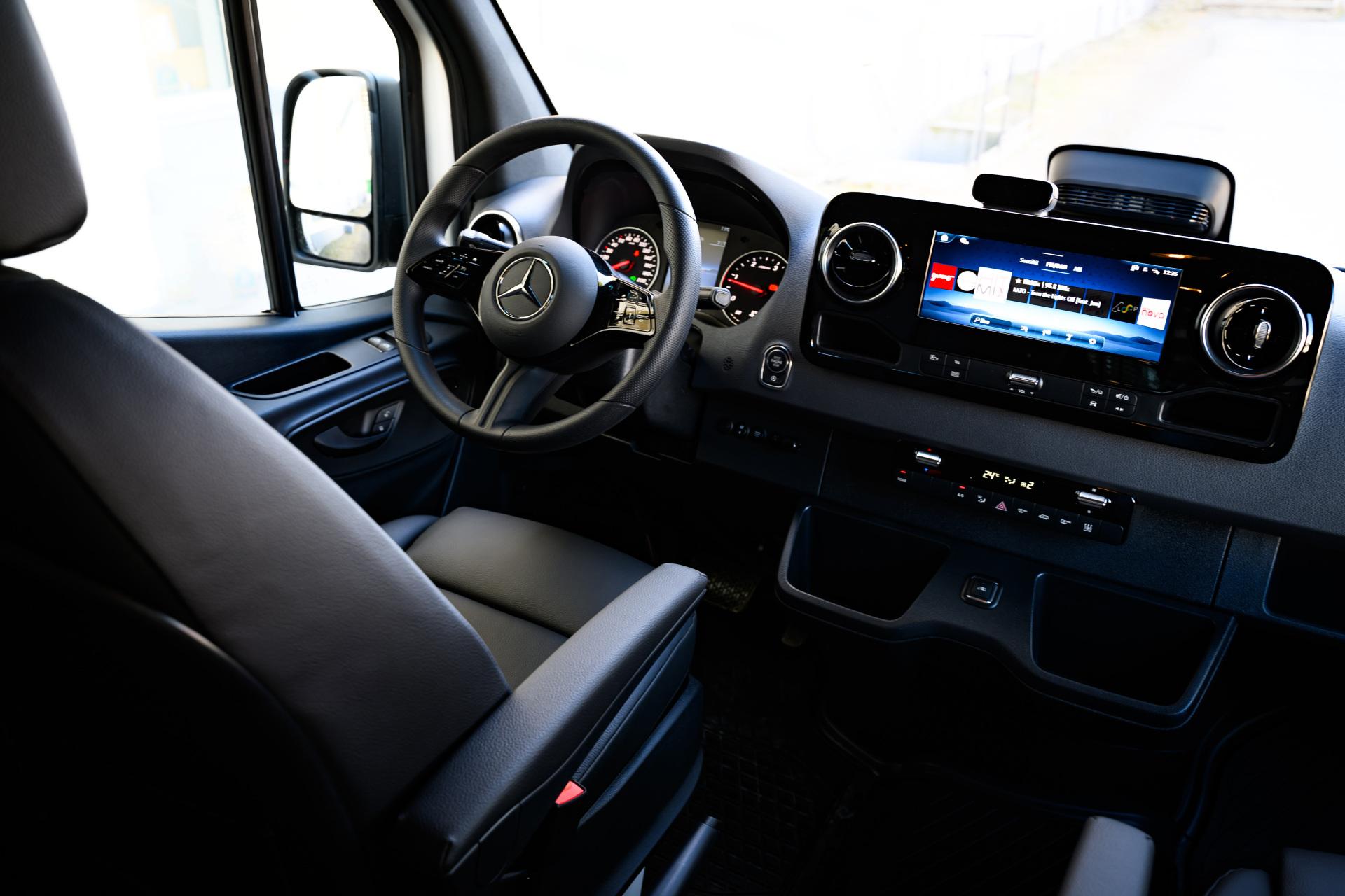 MERCEDES-BENZ Sprinter 8
