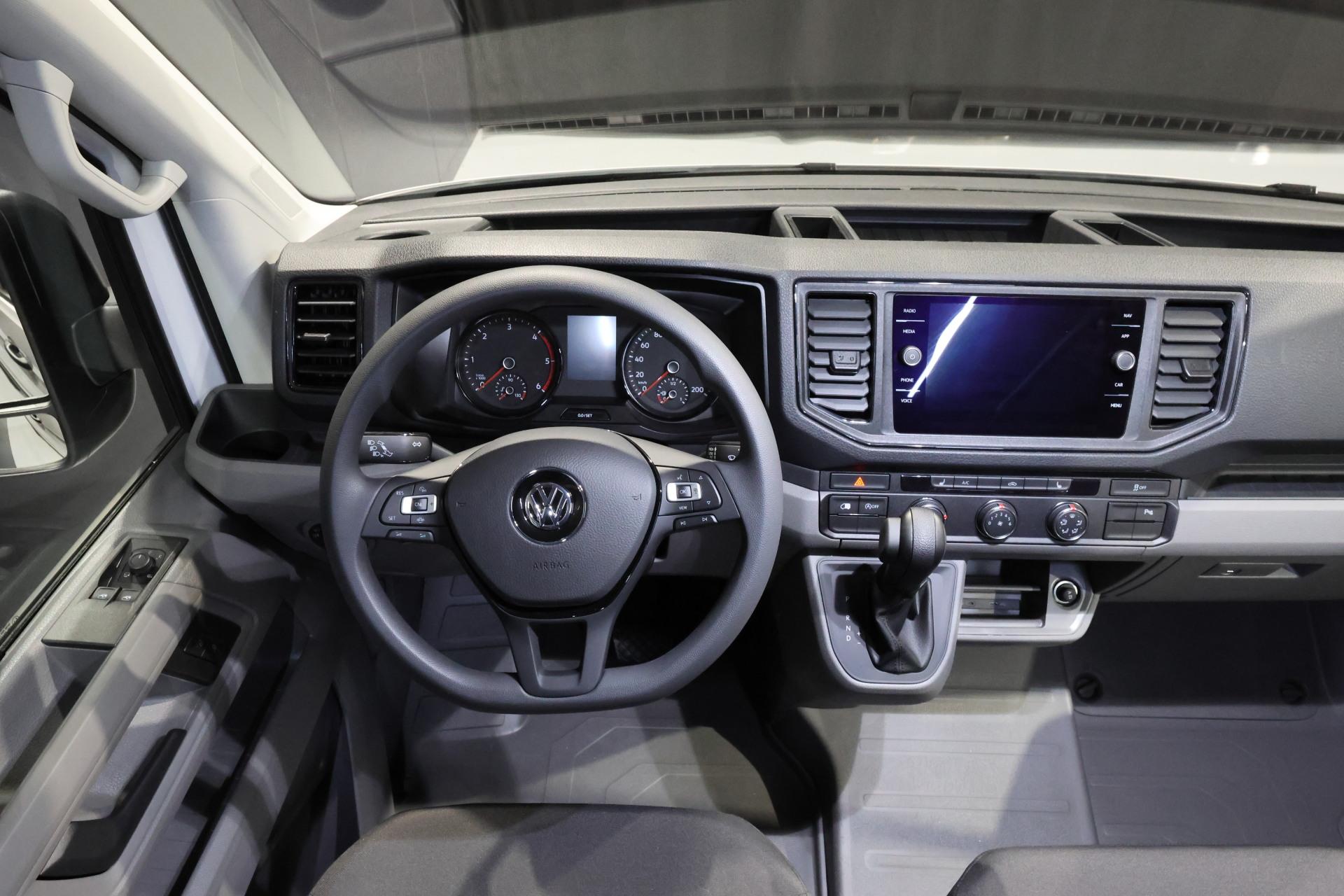 VOLKSWAGEN Crafter 11