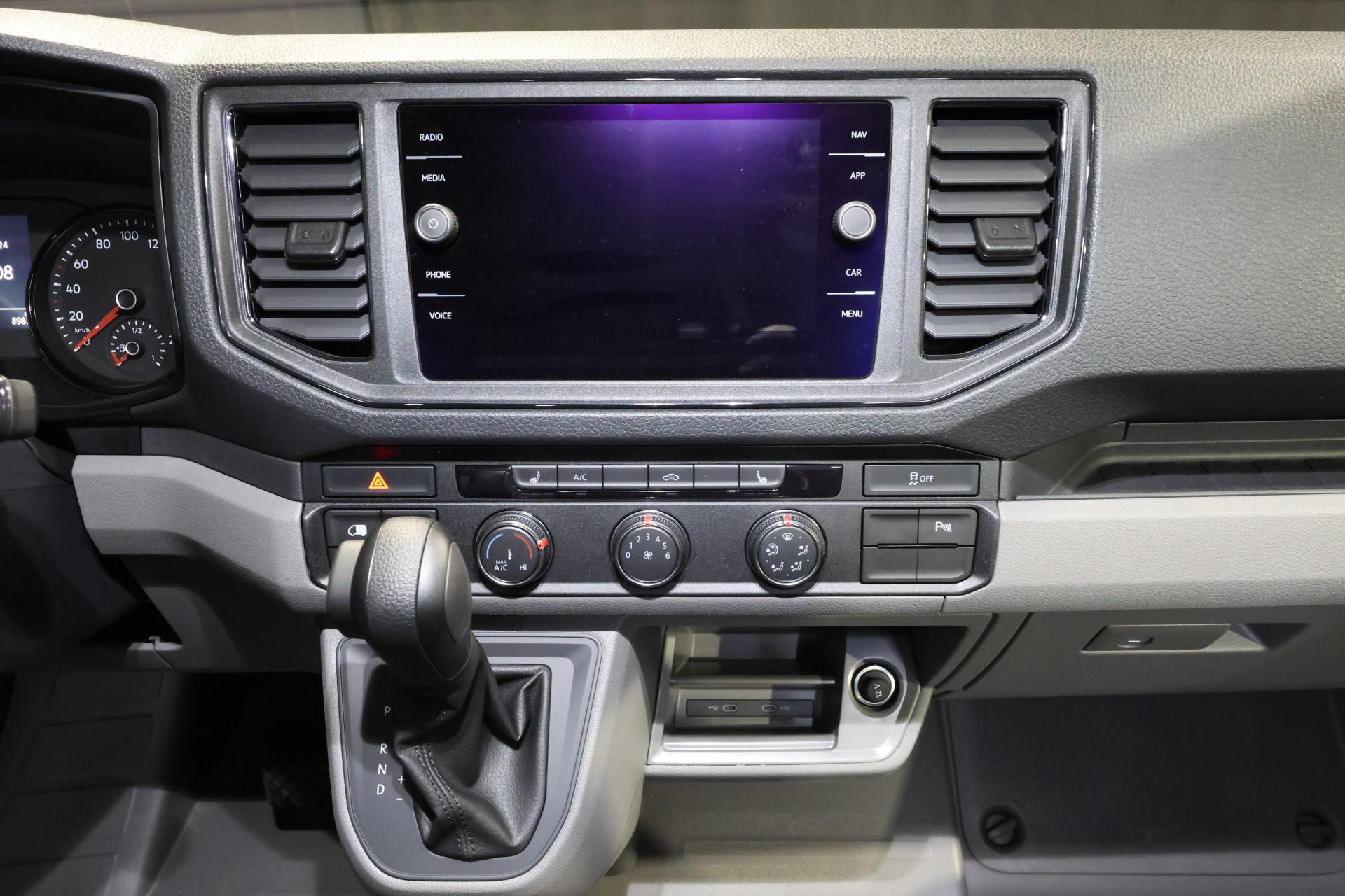 VOLKSWAGEN Crafter 12