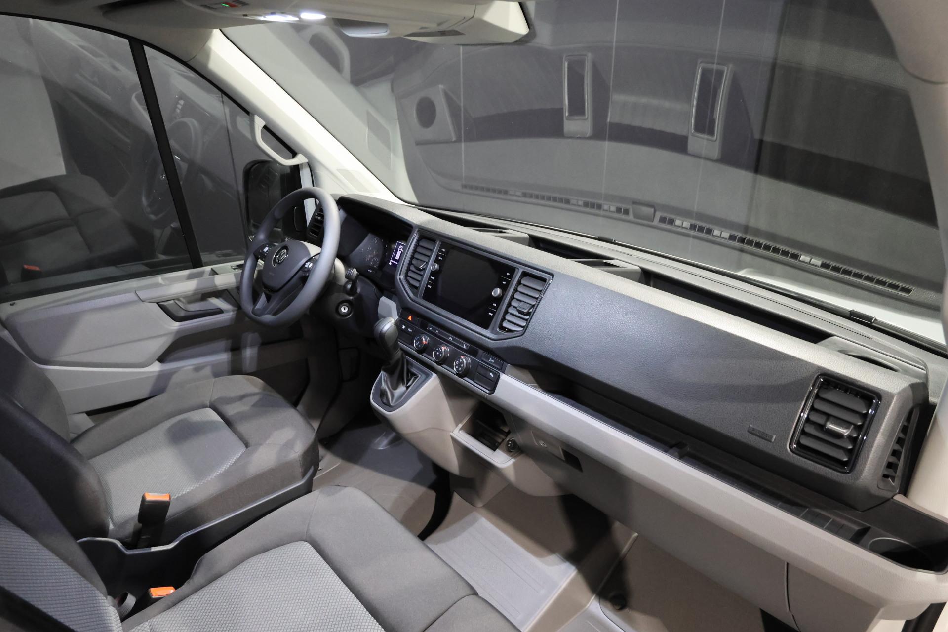 VOLKSWAGEN Crafter 15